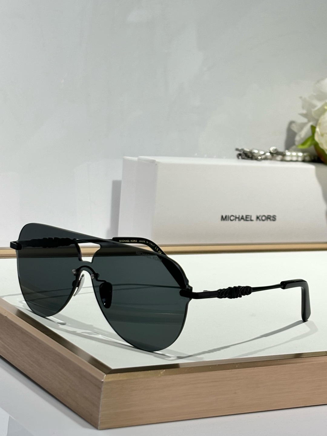  MICHAEL KORS
MODEL：MK 1149
SIZE：137口0-140

