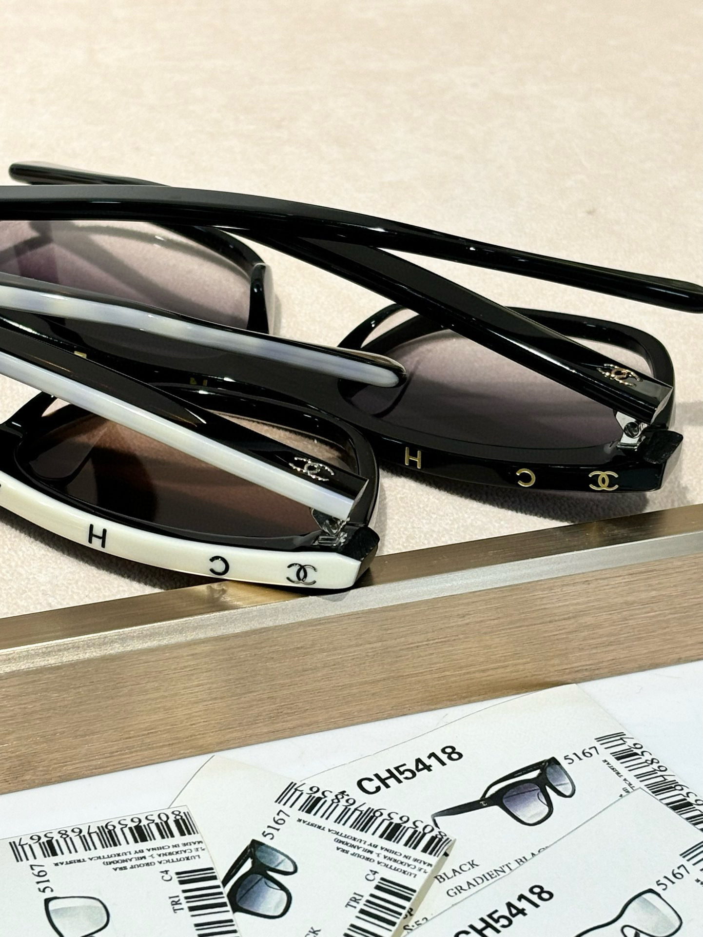  Top quality 
Chane
Ch5418 
size：137-145
每一幅镜片独立防伪码
