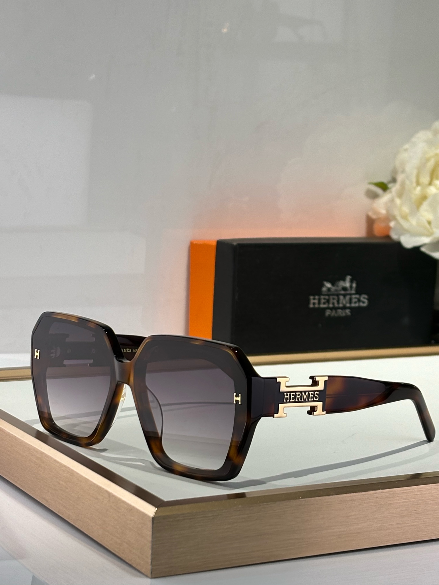  HERMES
经典款
MOD：HS1906
size：56-20-145
