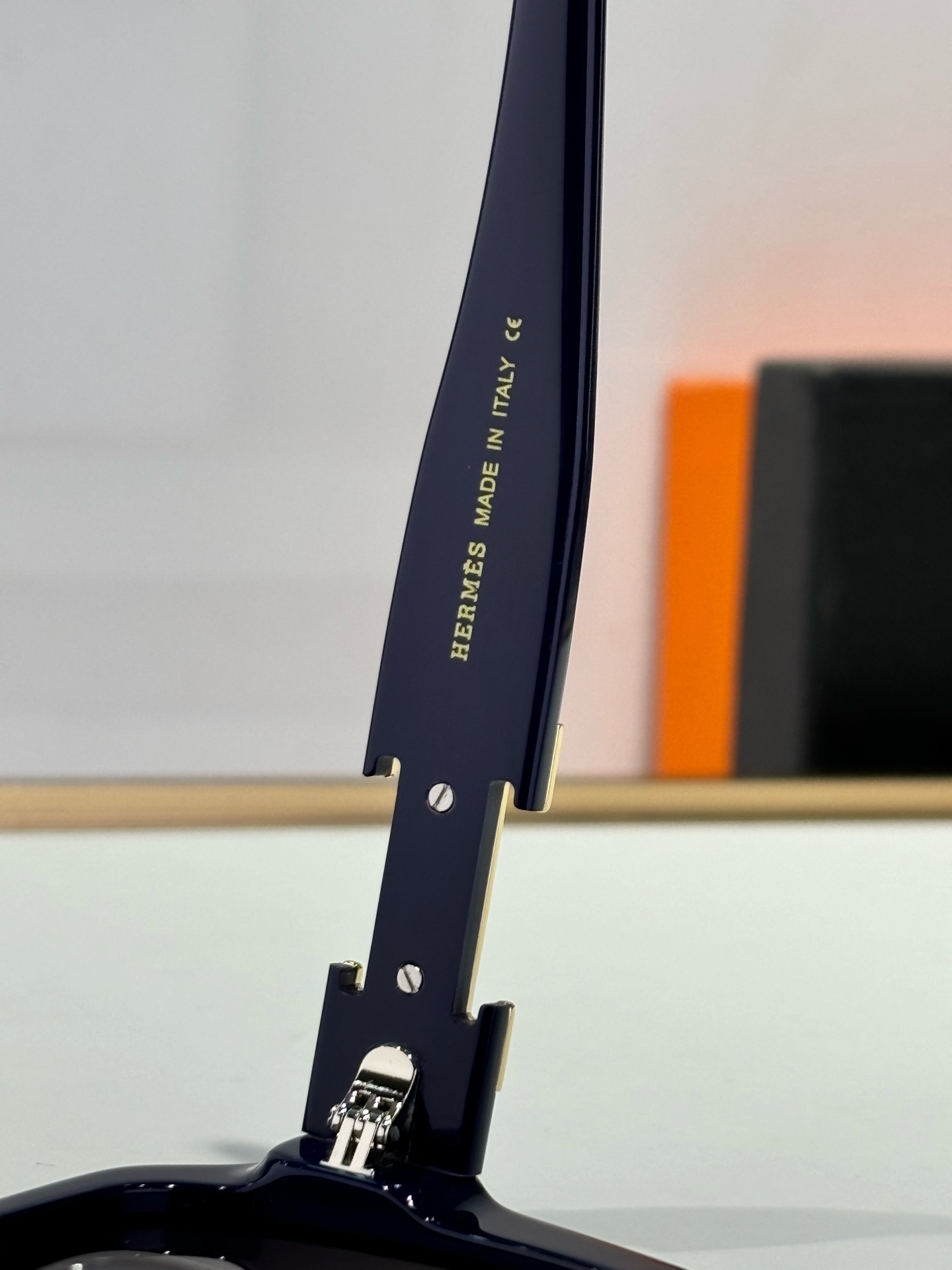  HERMES
经典款
MOD：HS1906
size：56-20-145
