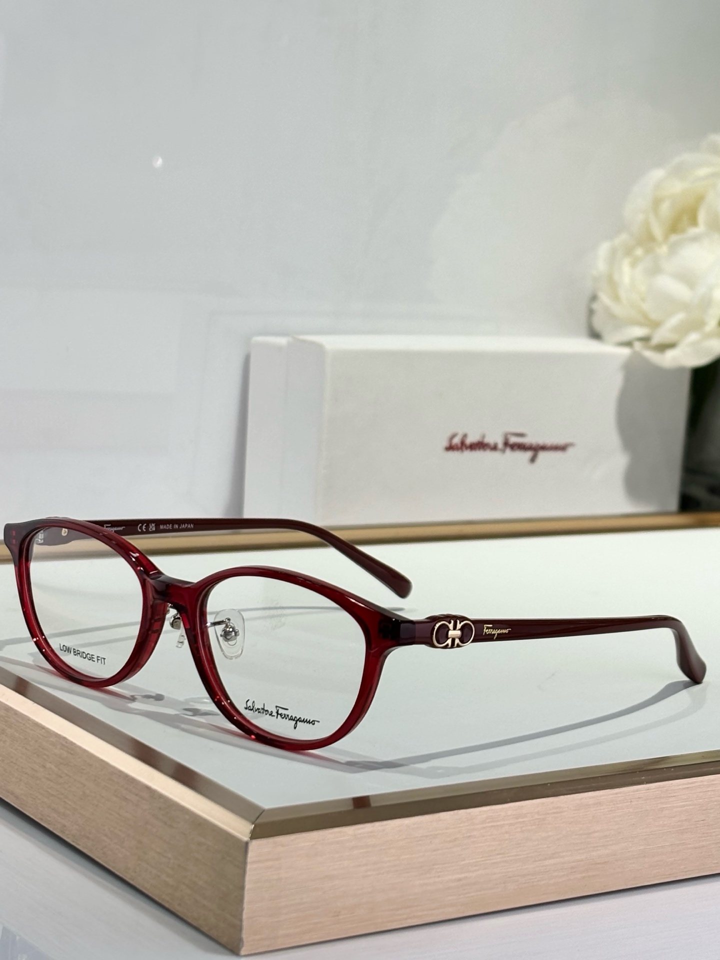 Ferragamo. Mod: SF2943 Size: 53 17-145 - 图片 1