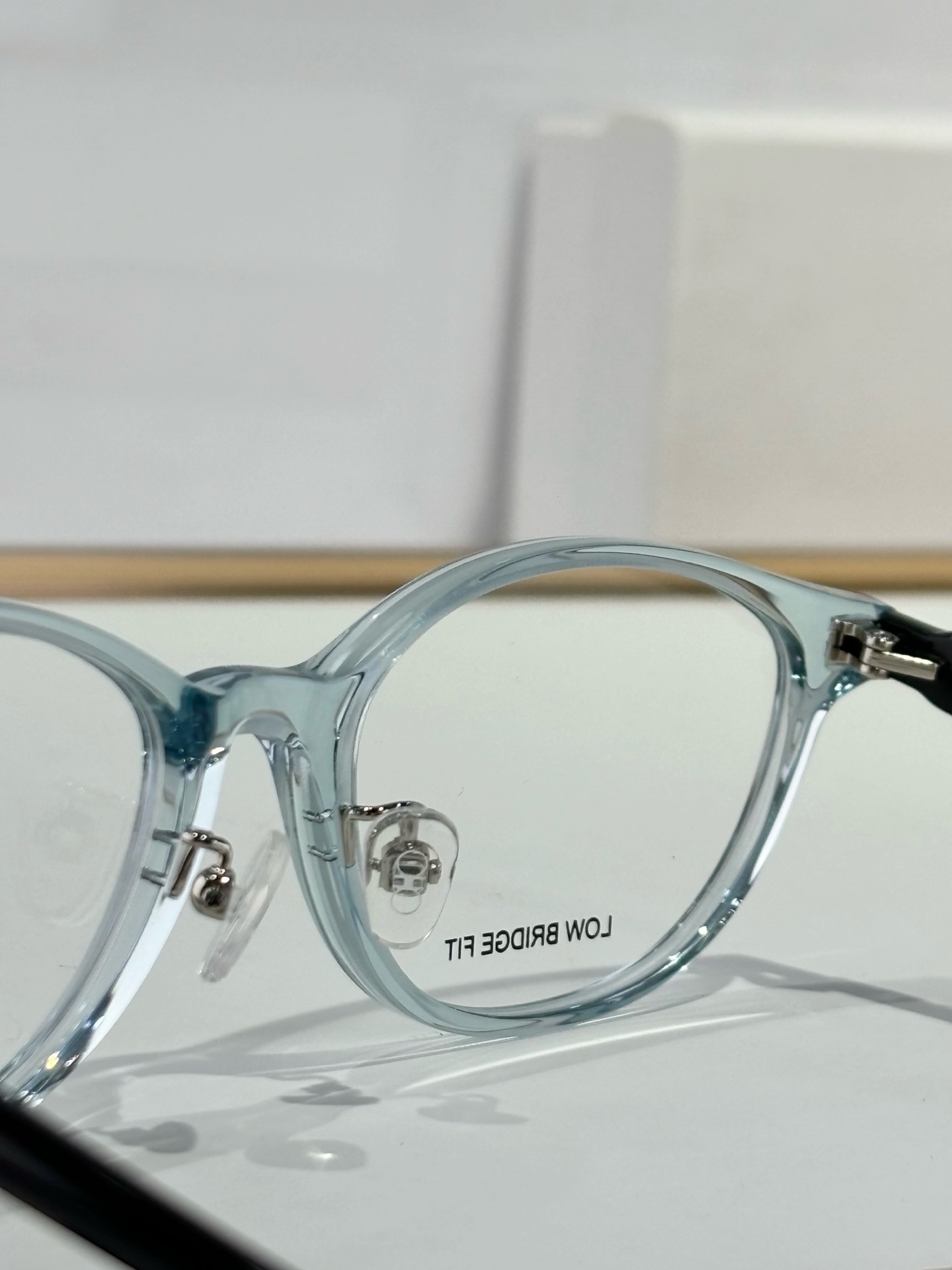 Ferragamo. Mod: SF2943 Size: 53 17-145 - 图片 7