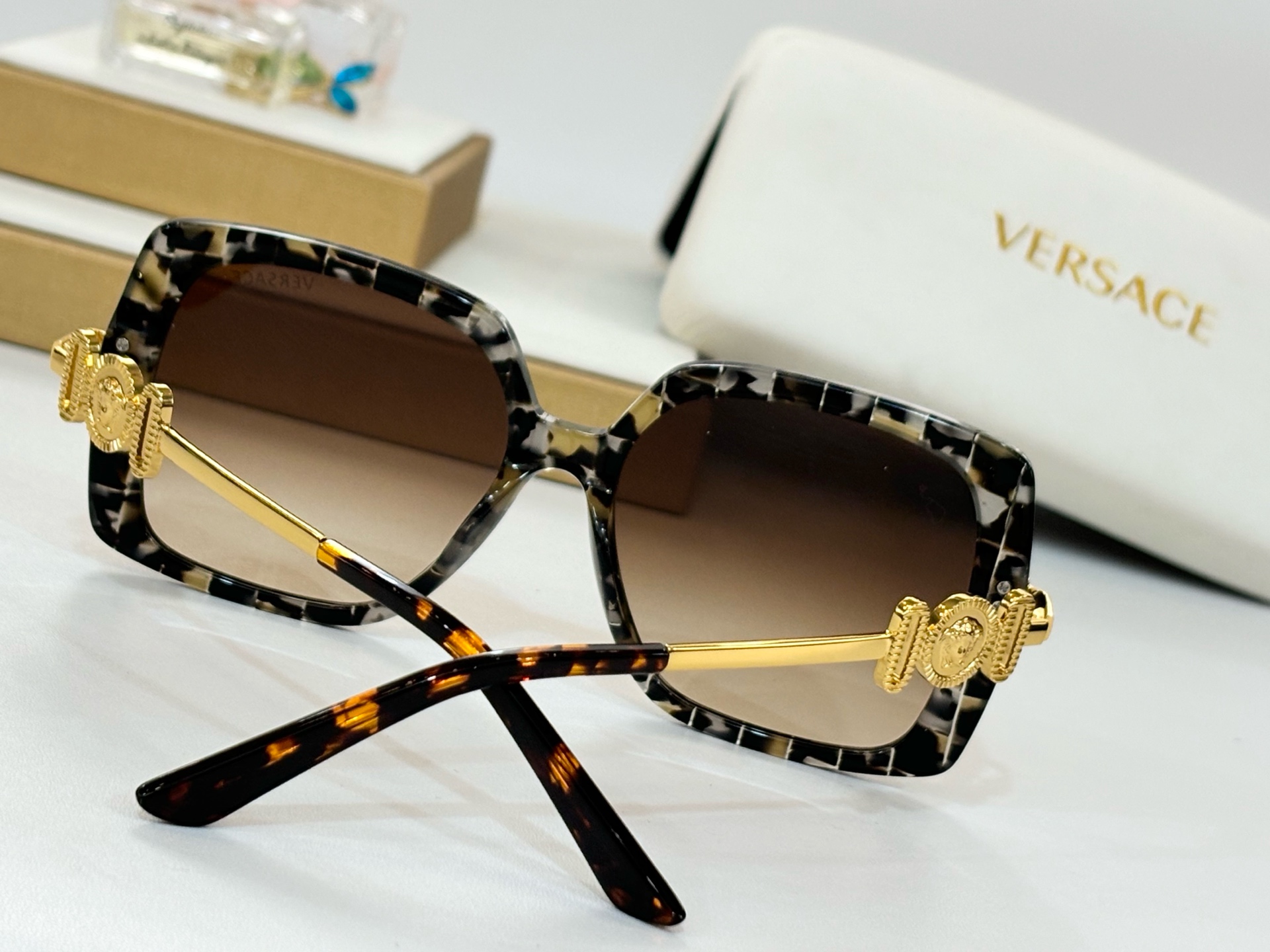  VERSACE
MODVE4467
Size54-17-145
