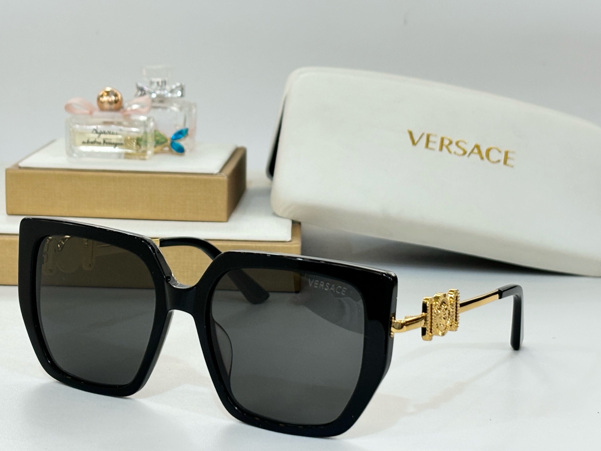   VERSACE
MODVE4368
Size55-20-145
