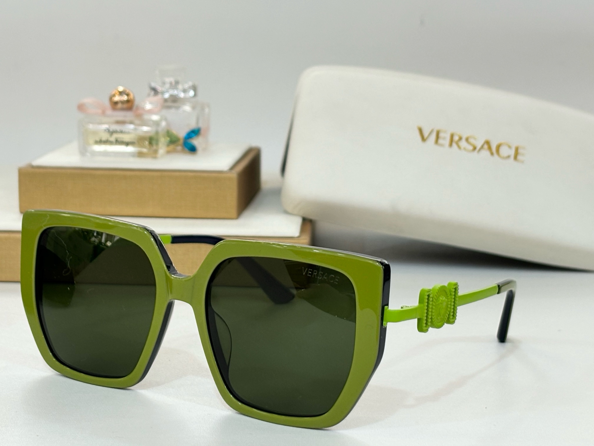   VERSACE
MODVE4368
Size55-20-145
