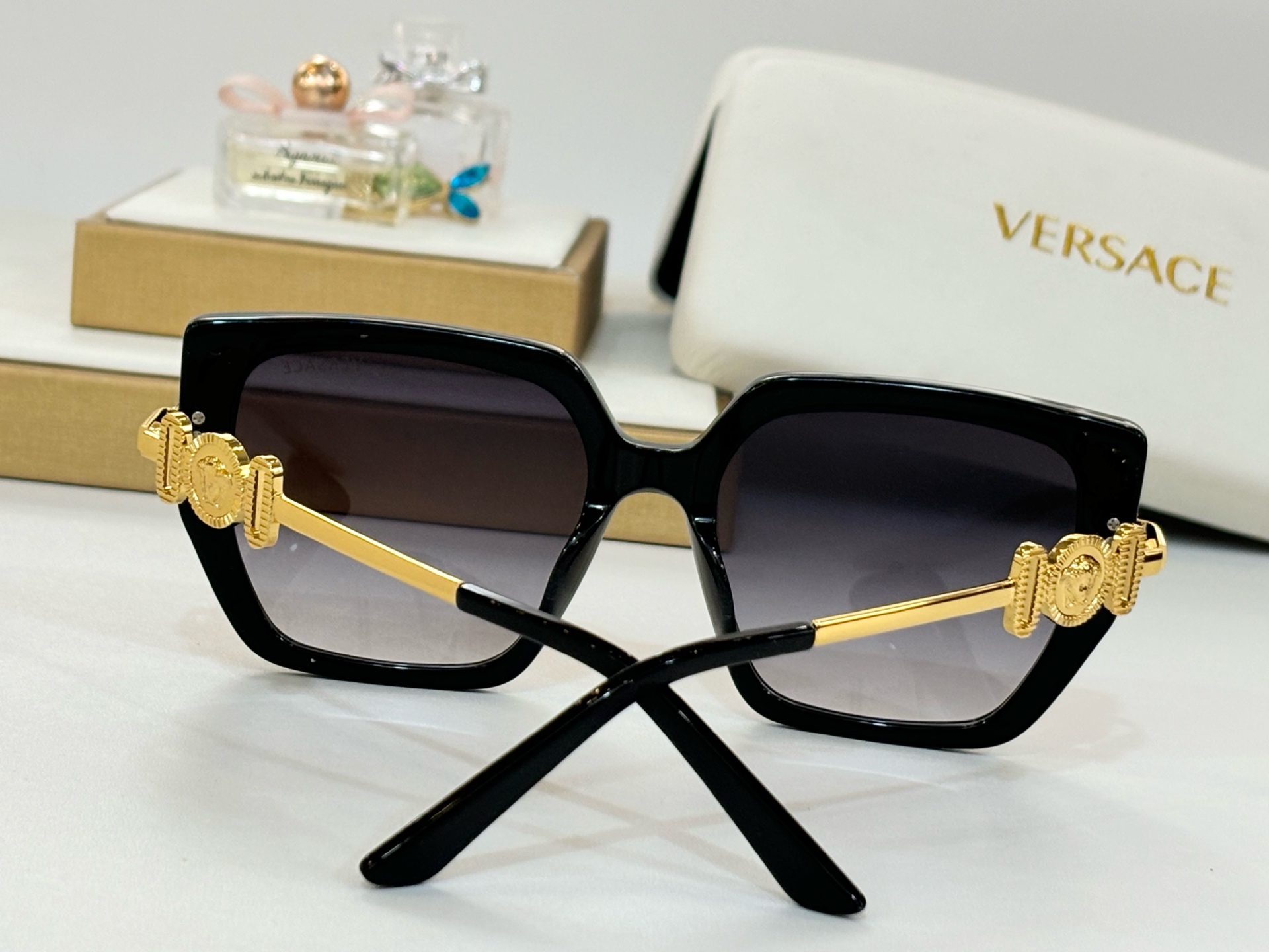   VERSACE
MODVE4368
Size55-20-145
