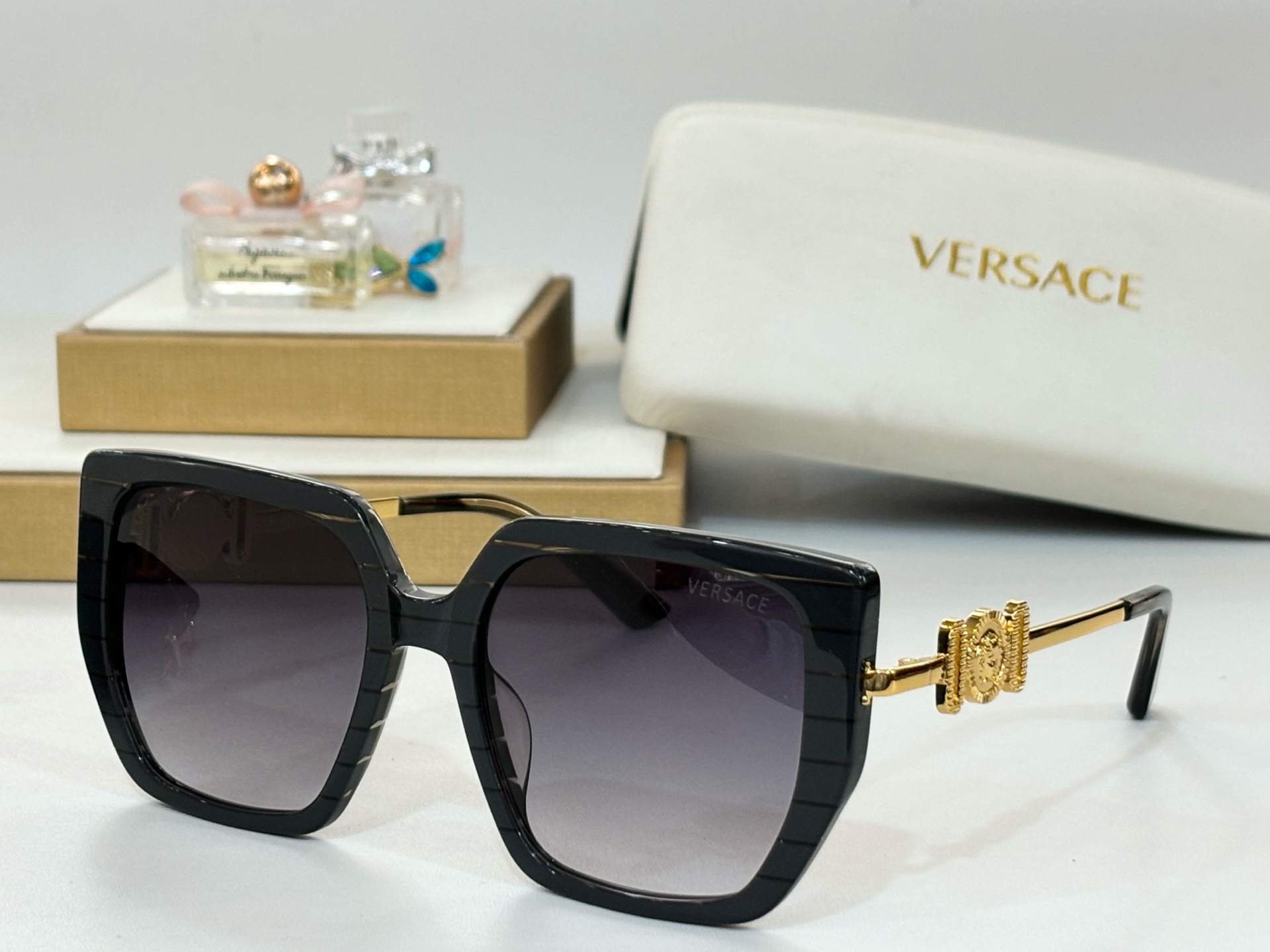   VERSACE
MODVE4368
Size55-20-145
