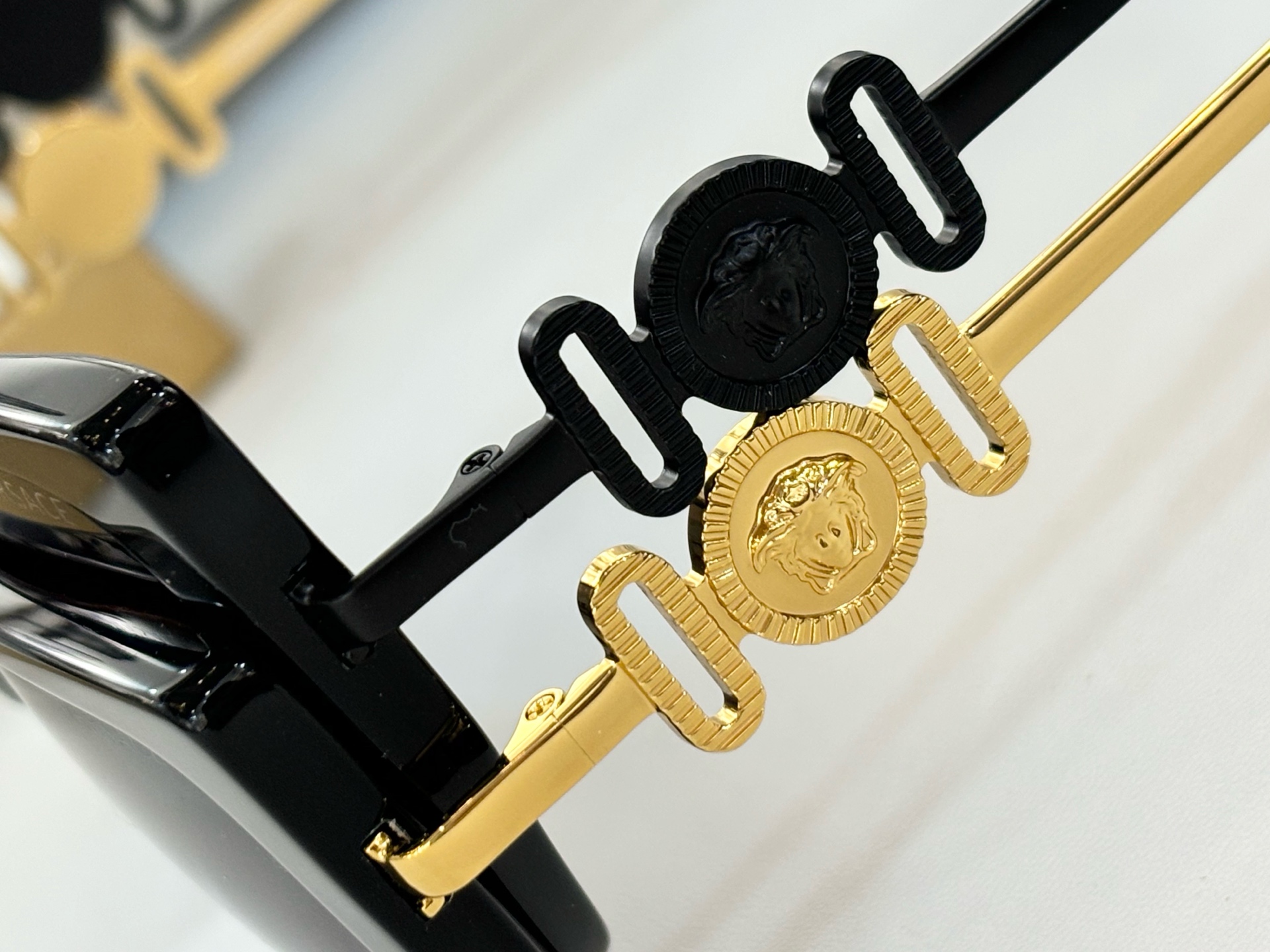   VERSACE
MODVE4368
Size55-20-145
