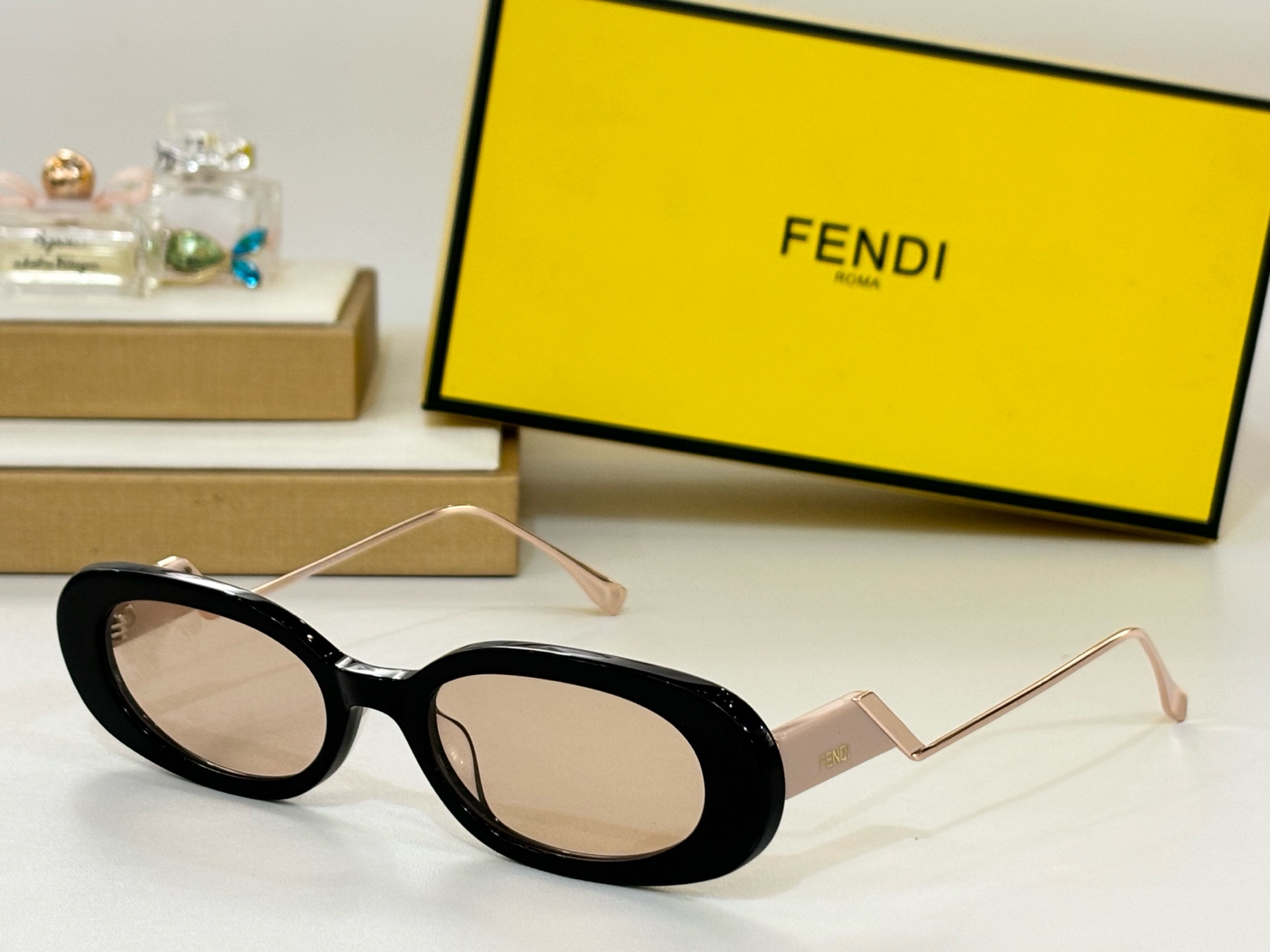  FENDI
MODFE3018
Size50-20-142
