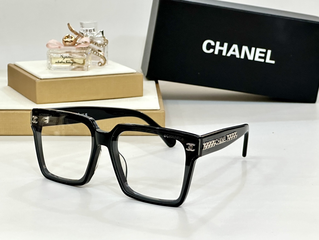  CHANEL 
MODEL ：6988
Size ：53-21-140
