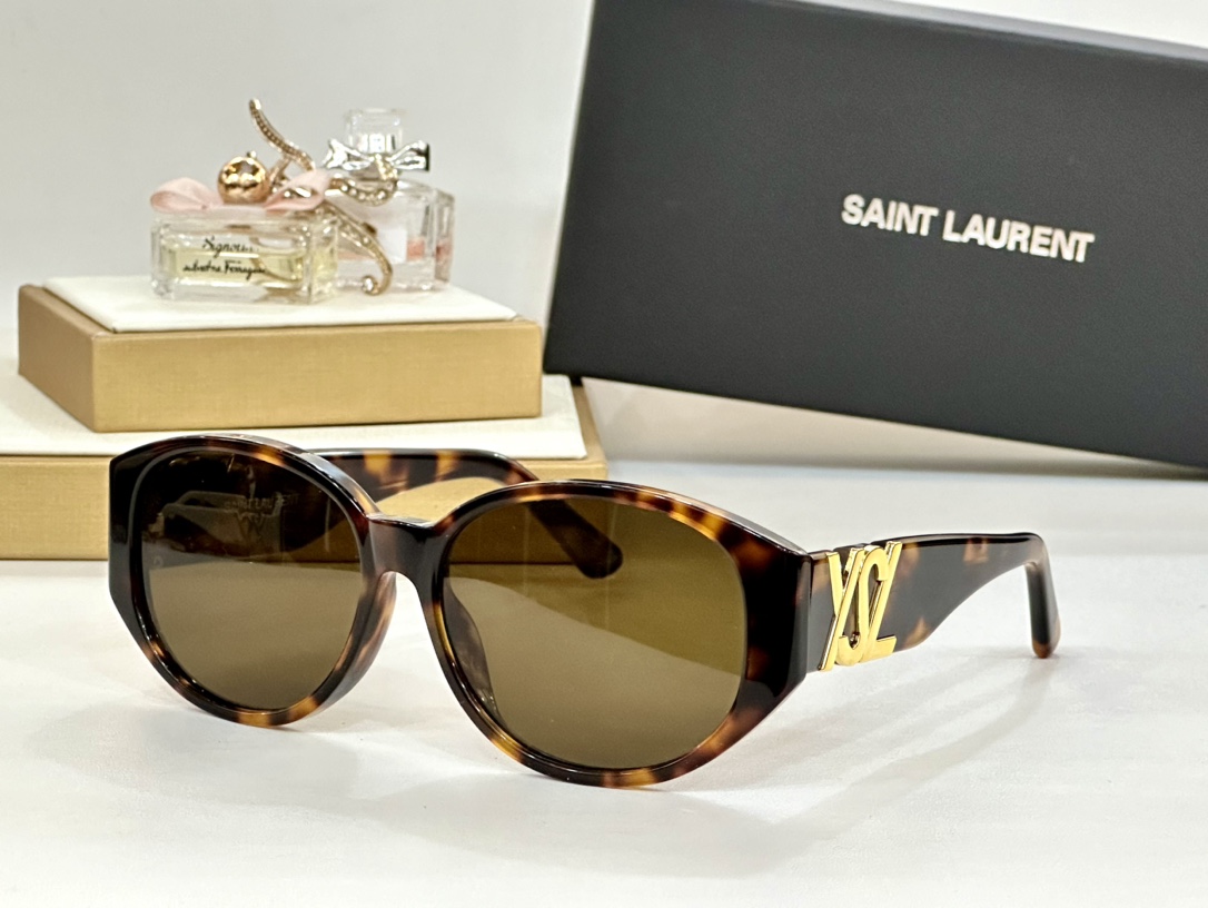  SAINT LAUREN*圣罗兰 
ModelSLM86
Size57口16-145
