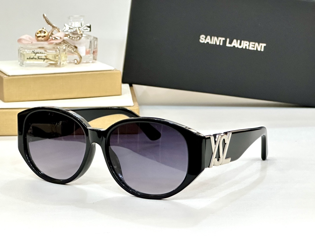  SAINT LAUREN*圣罗兰 
ModelSLM86
Size57口16-145

