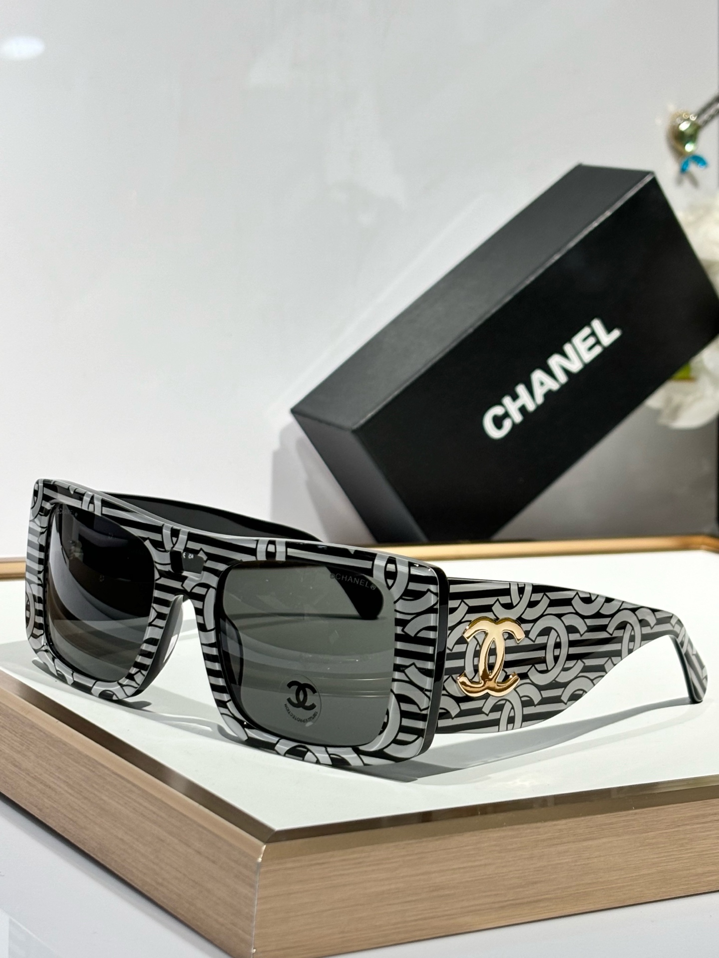 Chane
MODA71628
Size54-20-145
