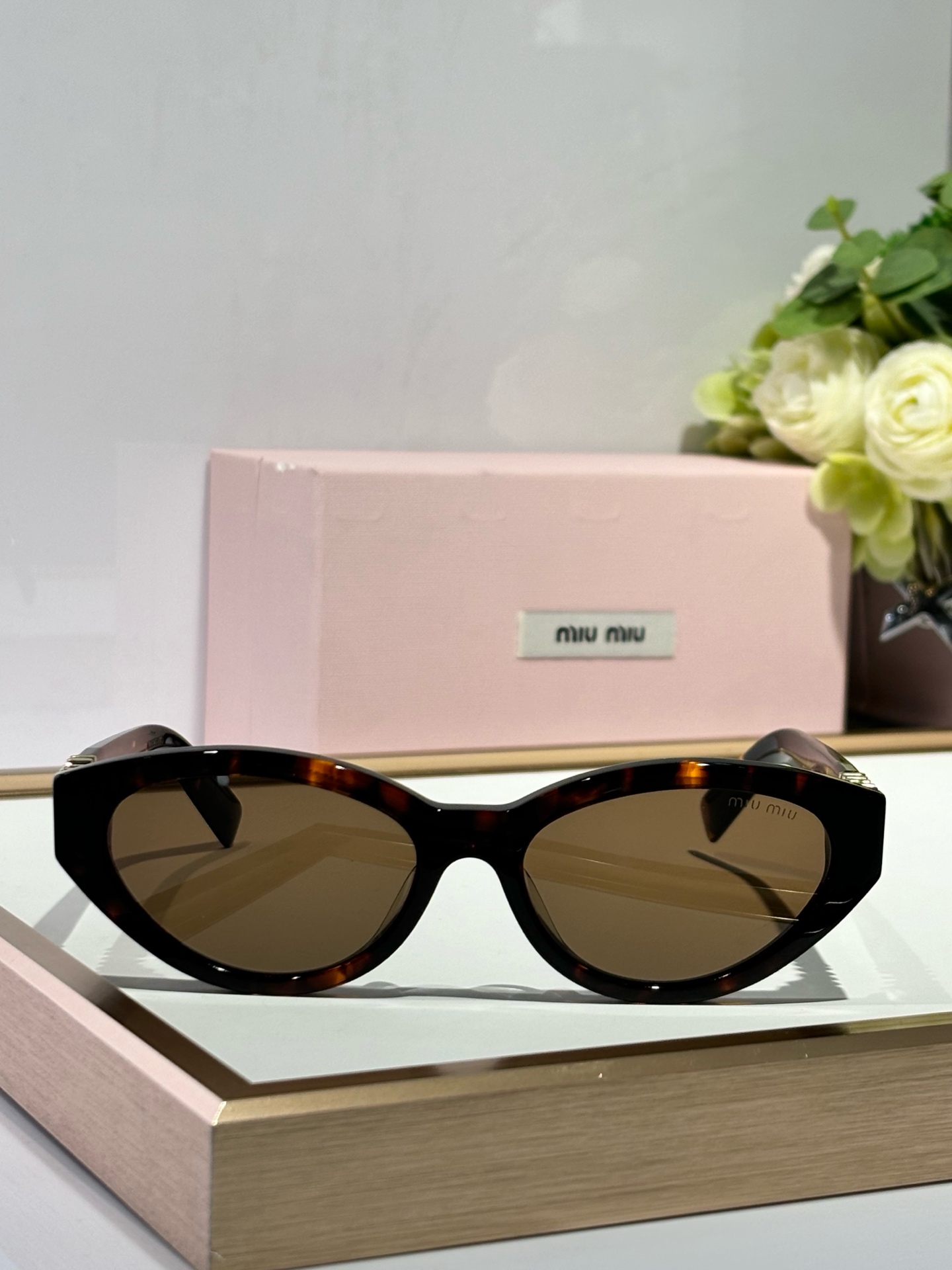  MIUMIU
ModMUA04S
SIZE55-18-140
