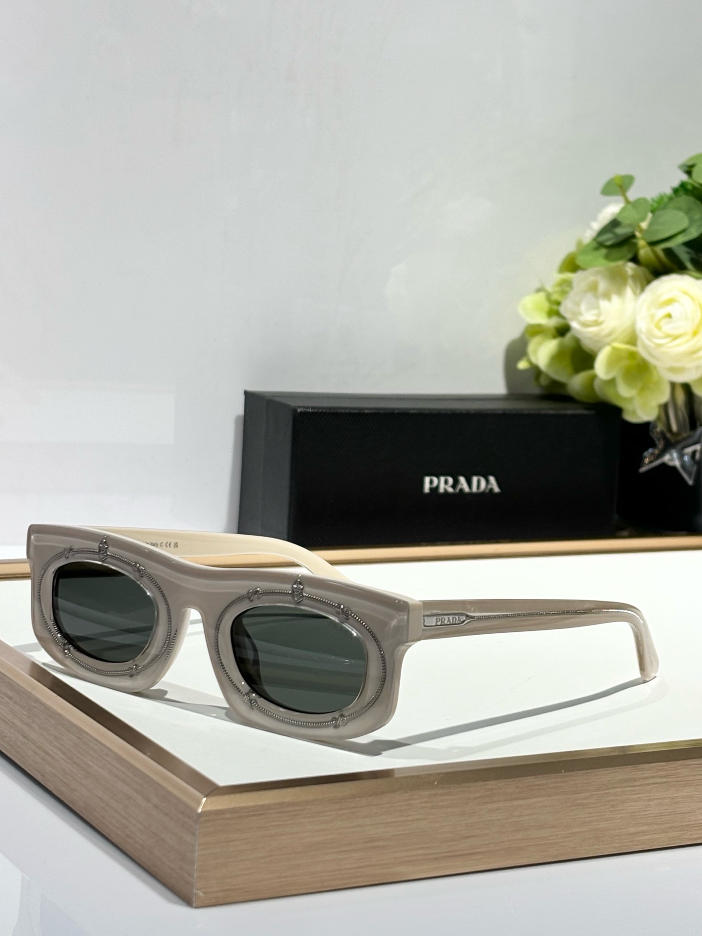  PRADA
MODPRB02S
SIZE47-26-140
