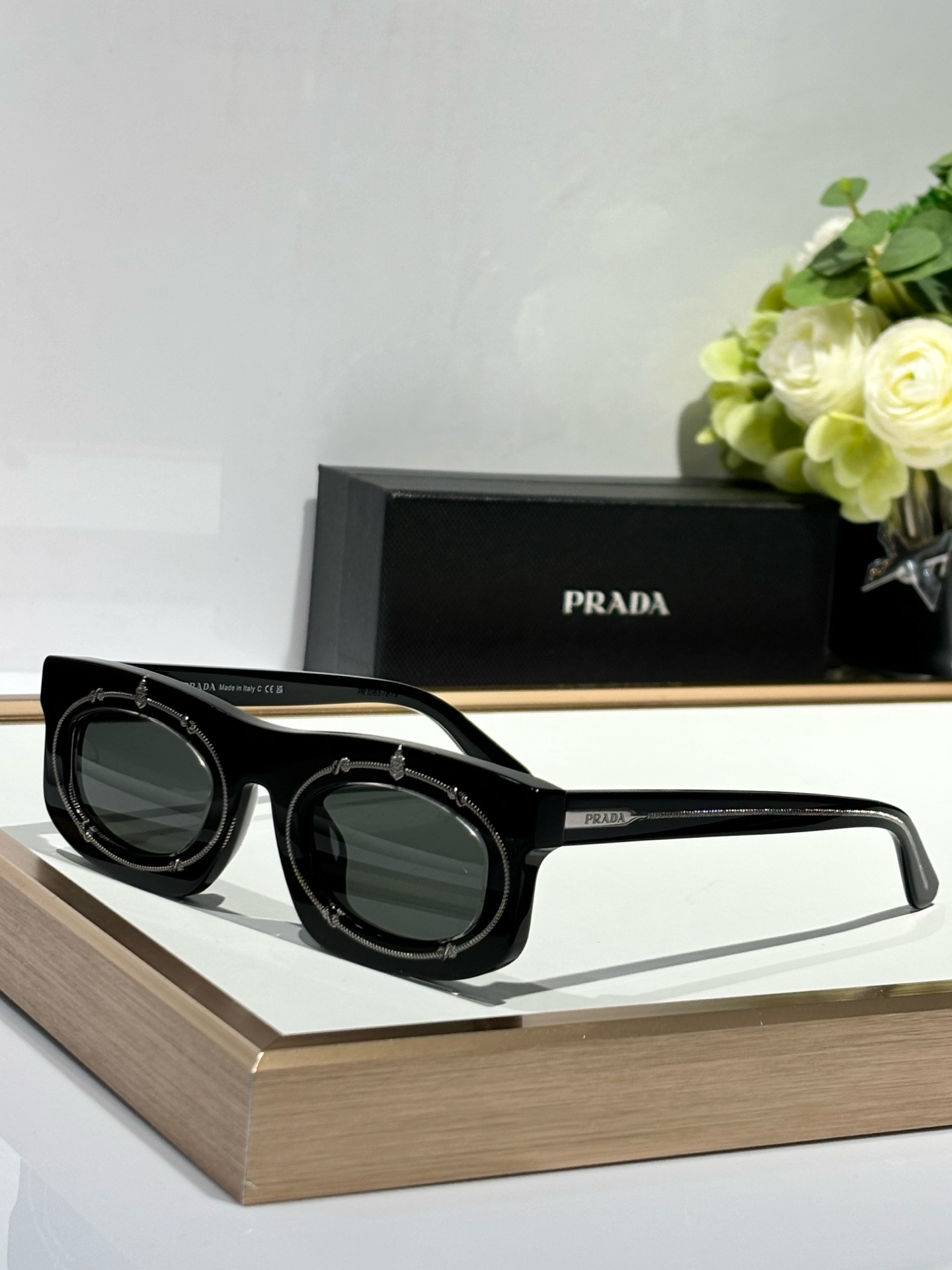  PRADA
MODPRB02S
SIZE47-26-140
