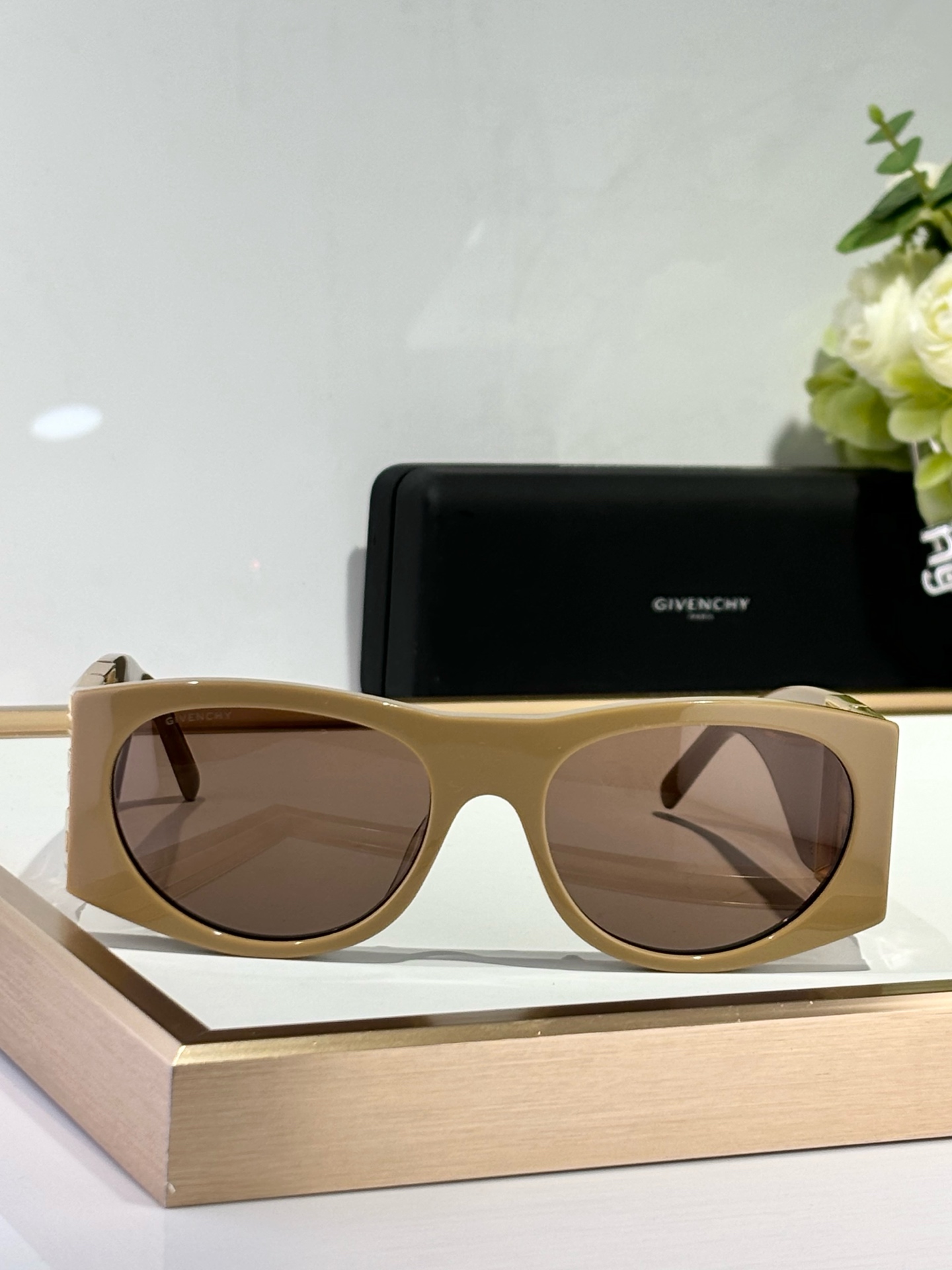  Givench*.4G Design
MODGV40028
Size56-18-125
