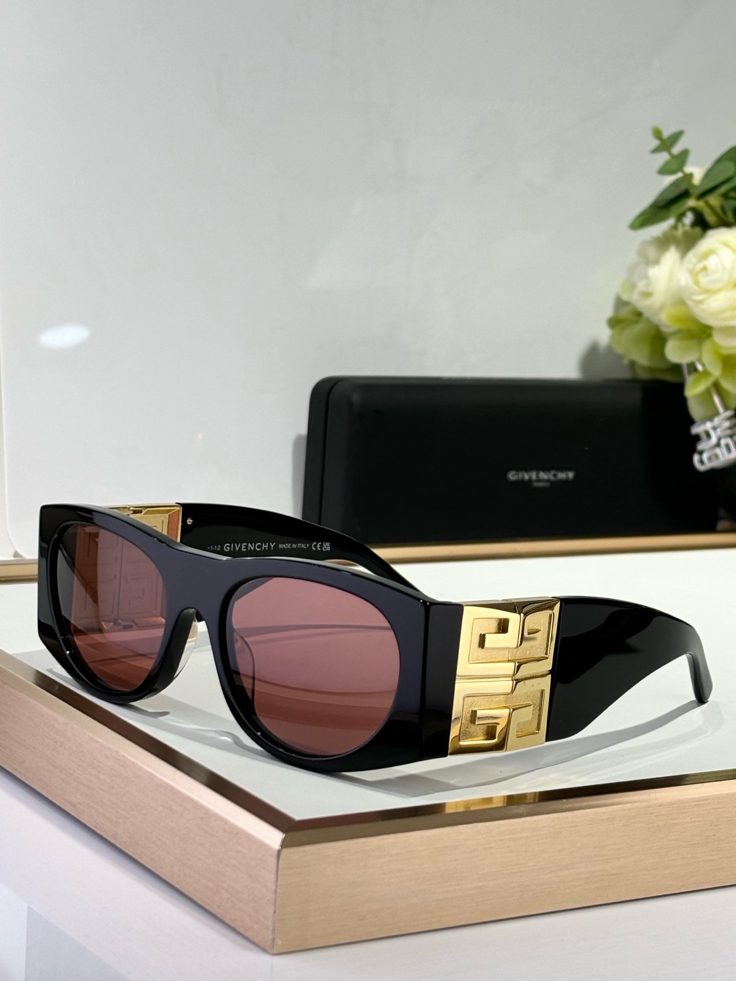  Givench*.4G Design
MODGV40028
Size56-18-125
