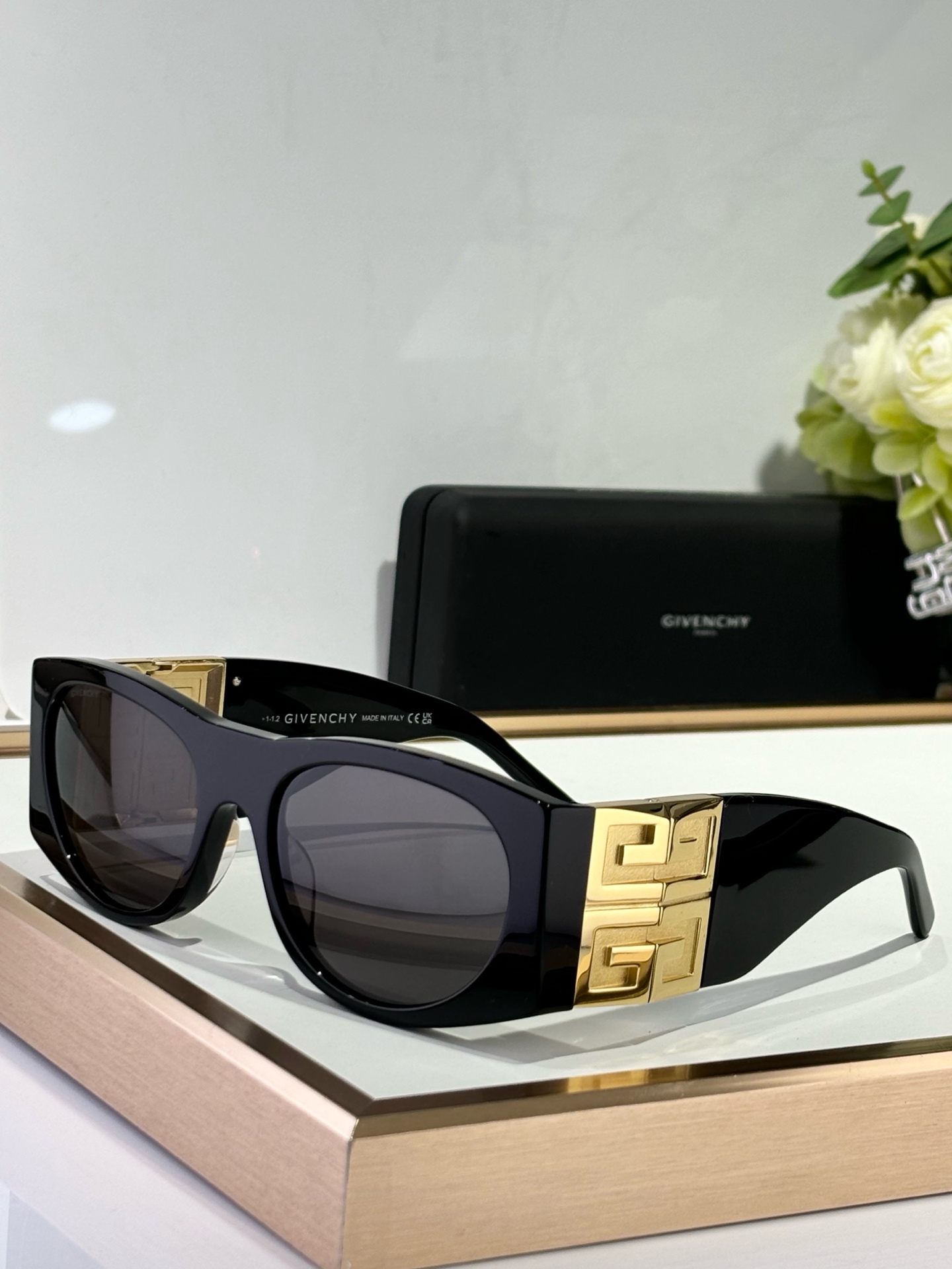  Givench*.4G Design
MODGV40028
Size56-18-125

