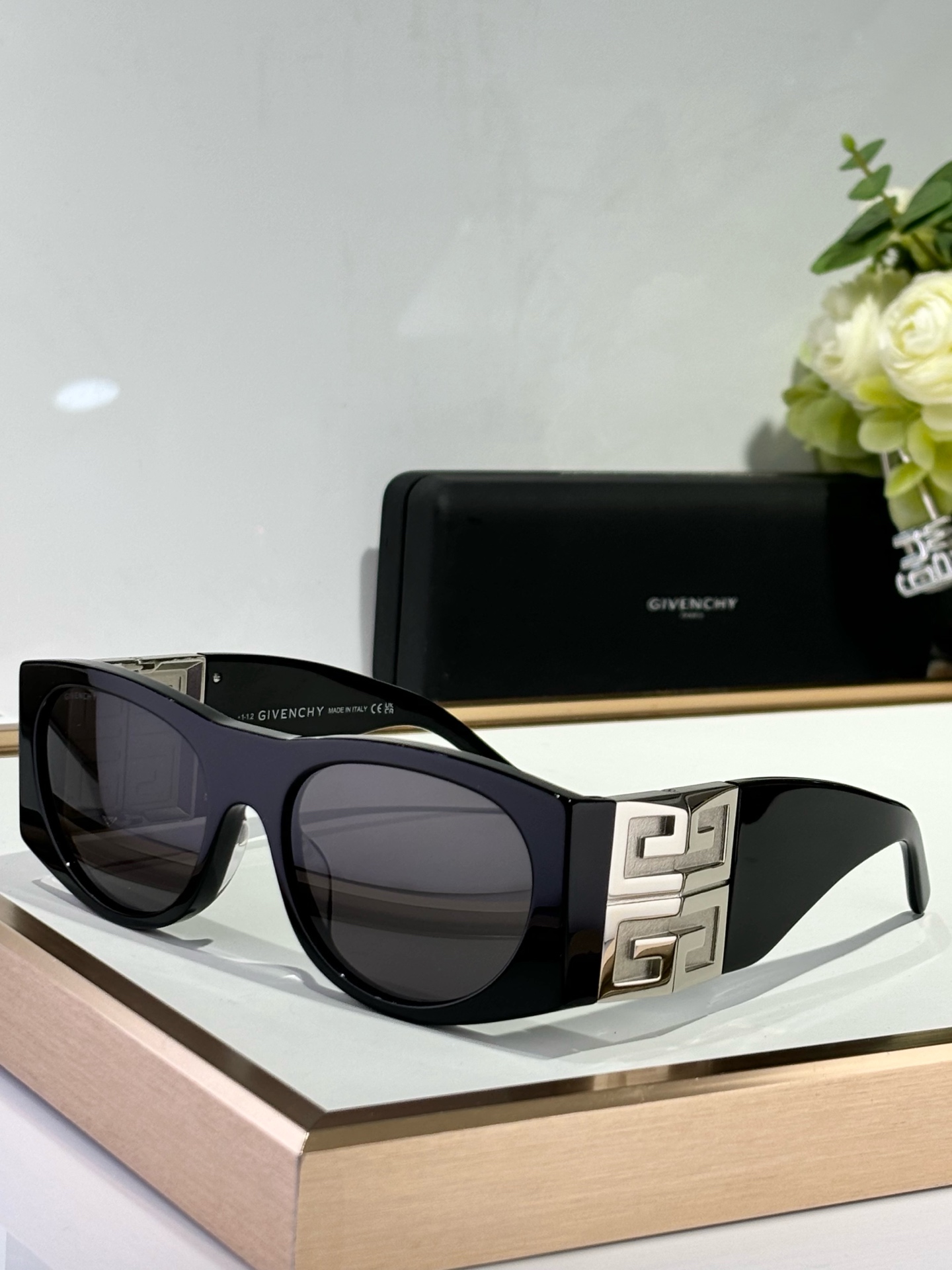  Givench*.4G Design
MODGV40028
Size56-18-125
