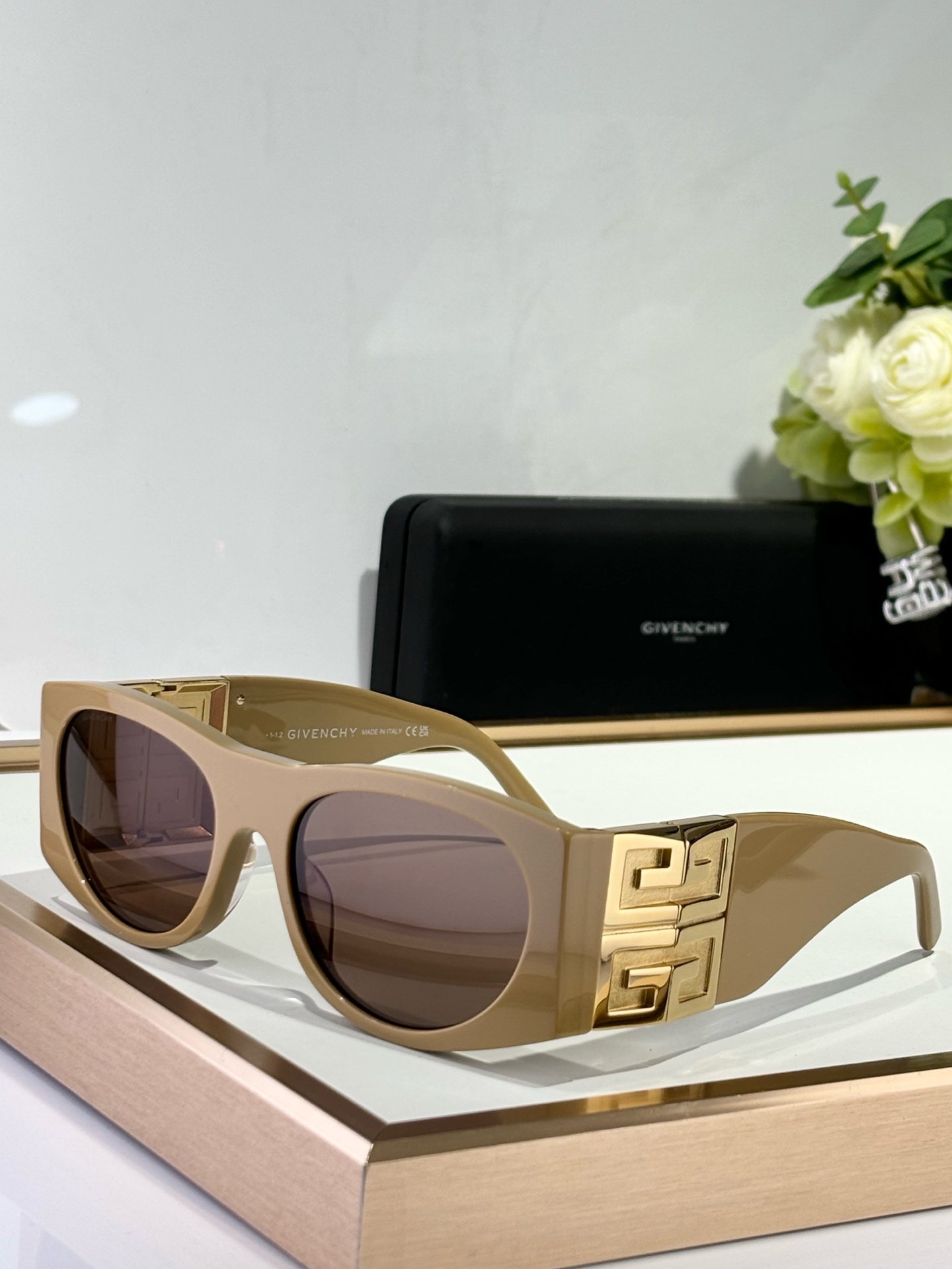 Givench*.4G Design
MODGV40028
Size56-18-125
