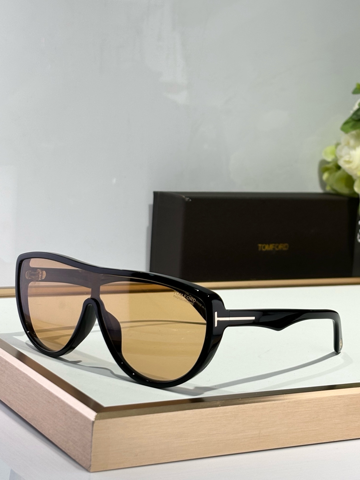 TOMFORD
MODFT1182
Size141-0-145
