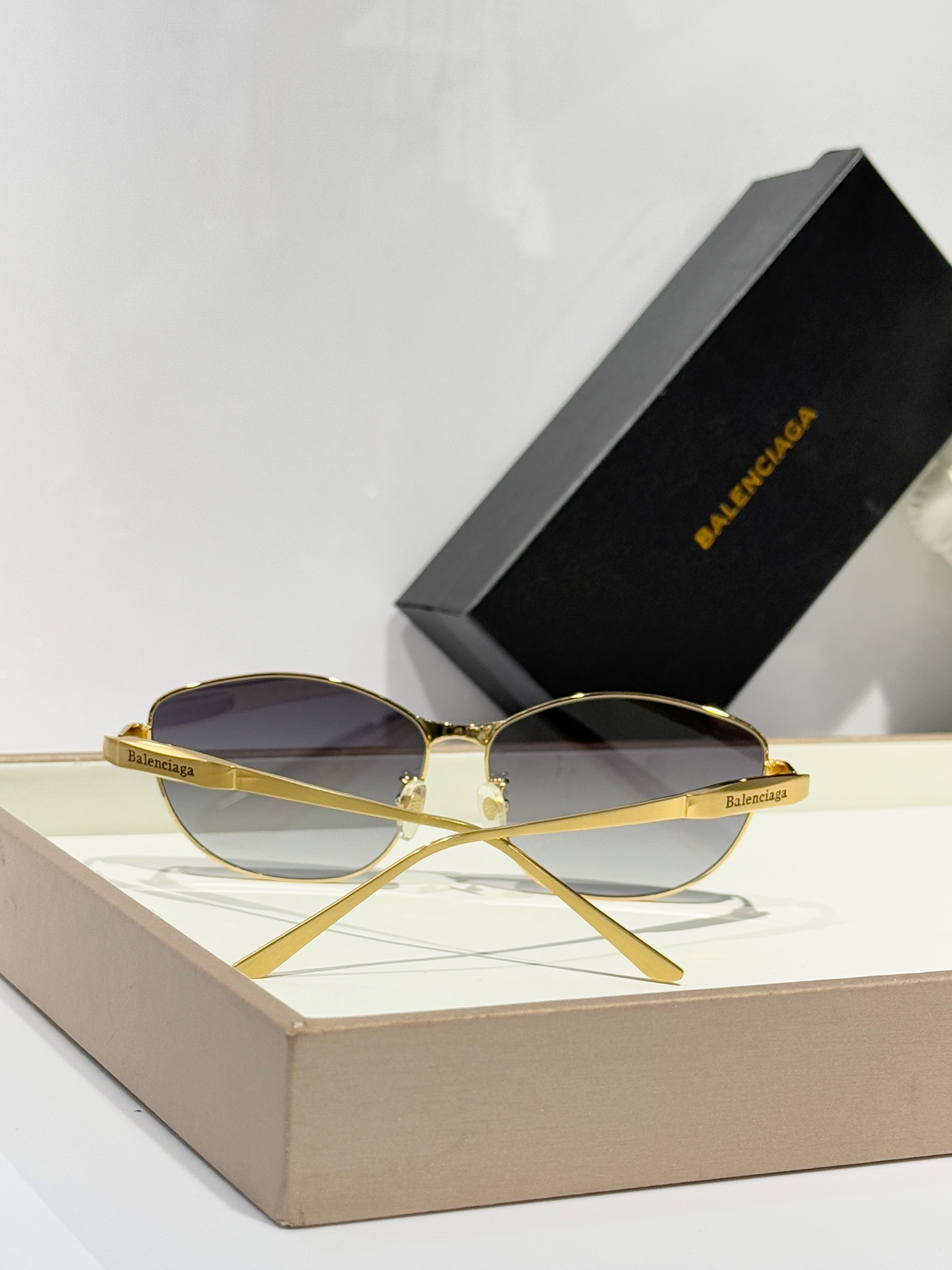  BALENCLAGA
Mod：B0358
Size：62-14-145
