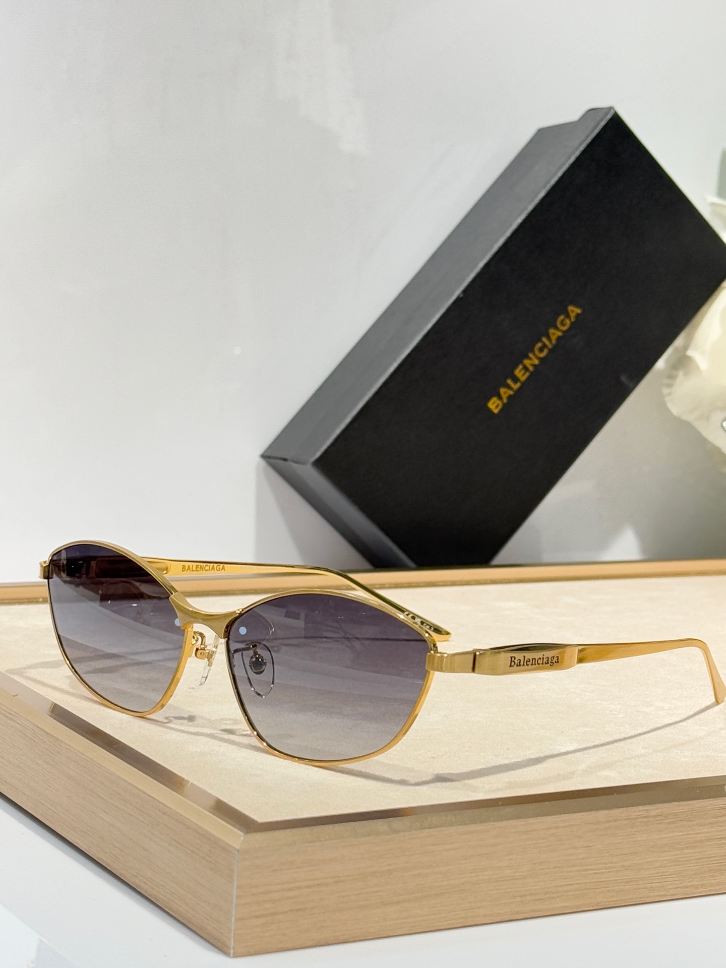  BALENCLAGA
Mod：BB0356S
Size：64-16-135
