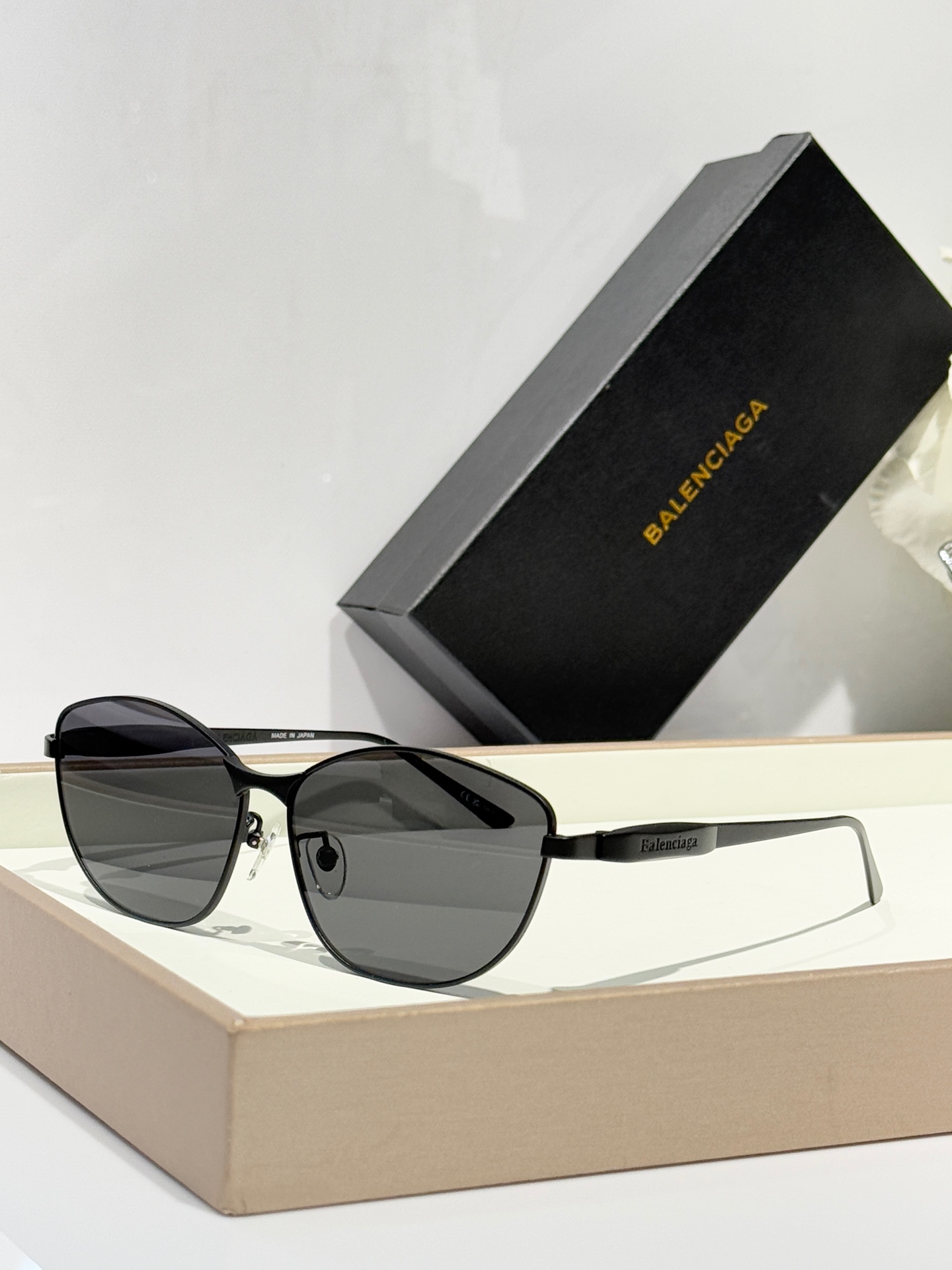  BALENCLAGA
Mod：B0358
Size：62-14-145

