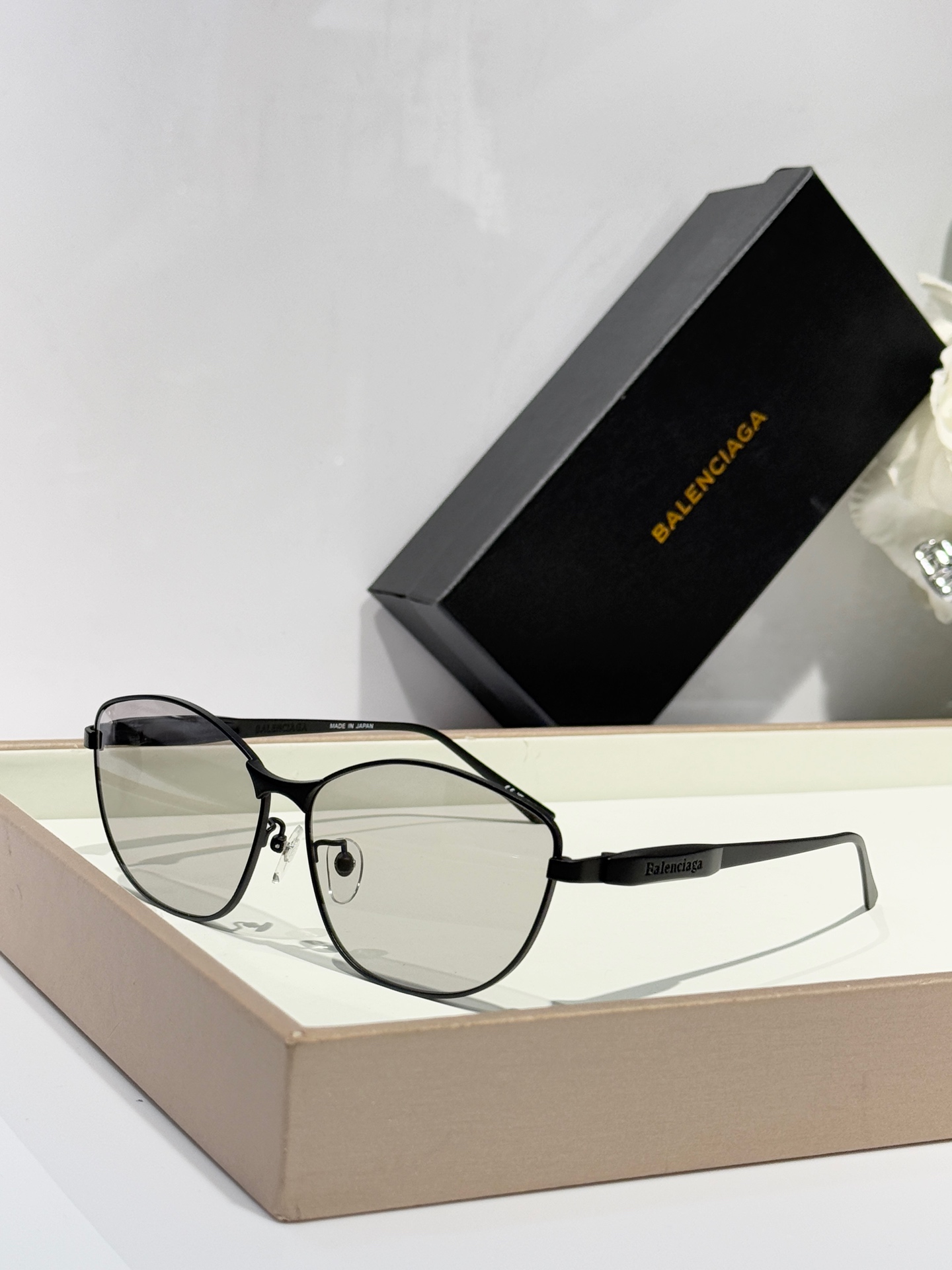  BALENCLAGA
Mod：B0358
Size：62-14-145
