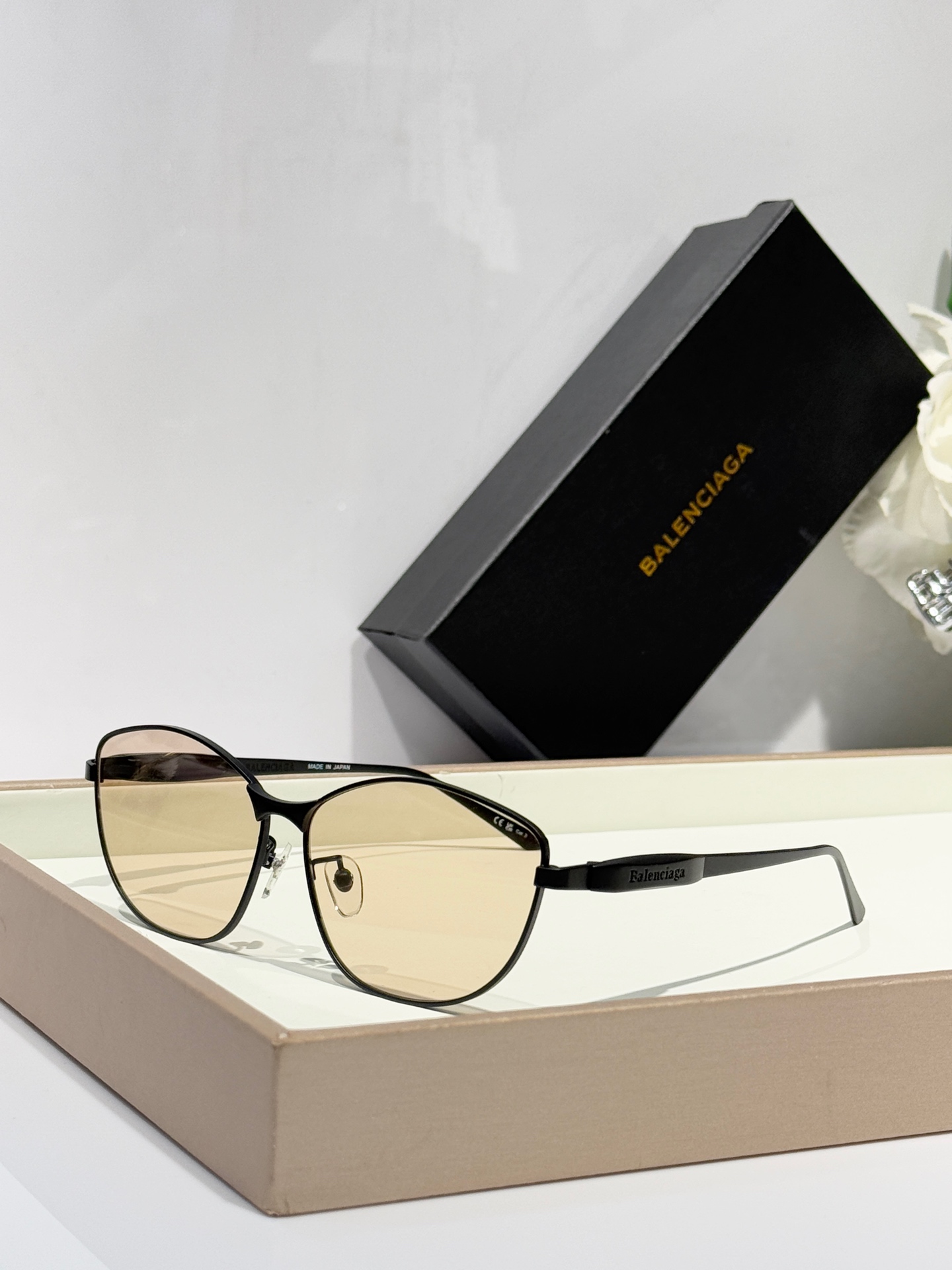  BALENCLAGA
Mod：B0358
Size：62-14-145
