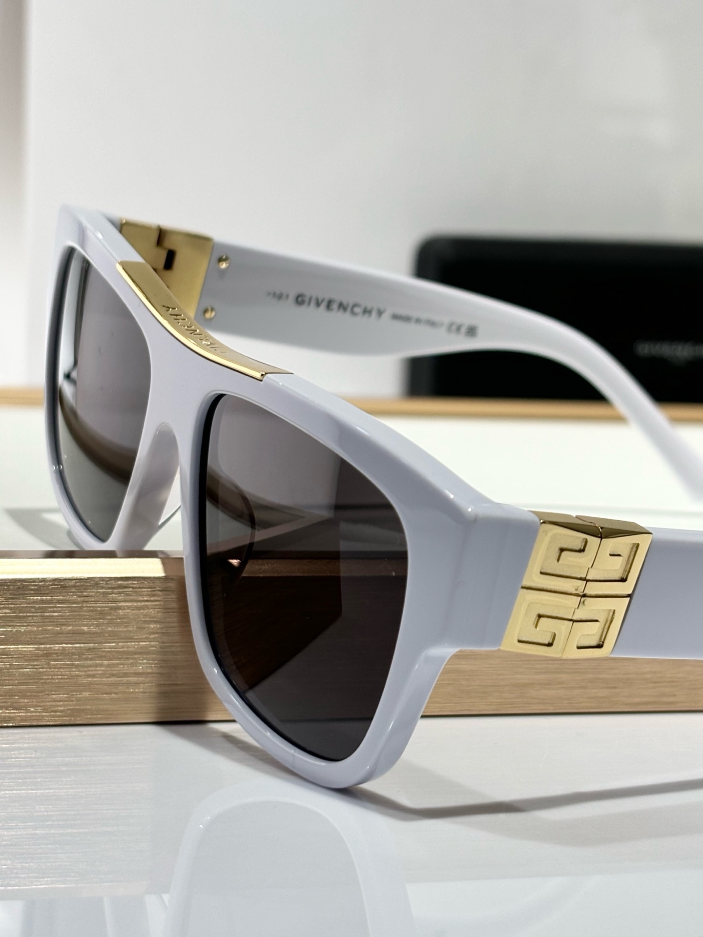  Givench*.4G Design
MODGV40006
Size58-16-135
