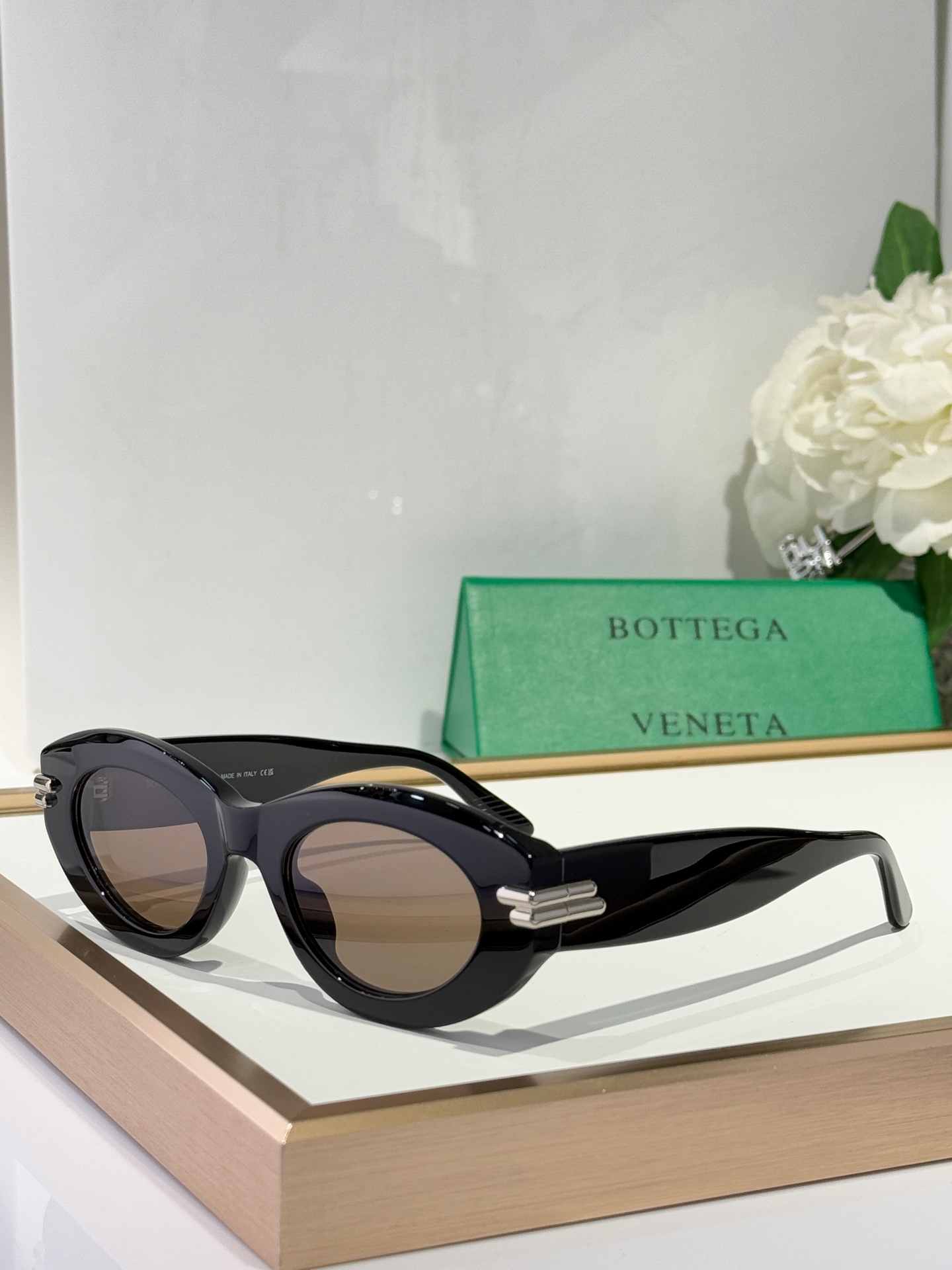  BOTTEGA VENETA
MOD：BV1322S
Size：51-21-140
