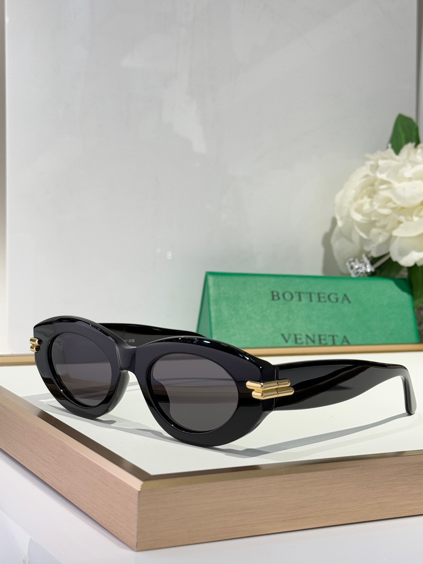  BOTTEGA VENETA
MOD：BV1322S
Size：51-21-140
