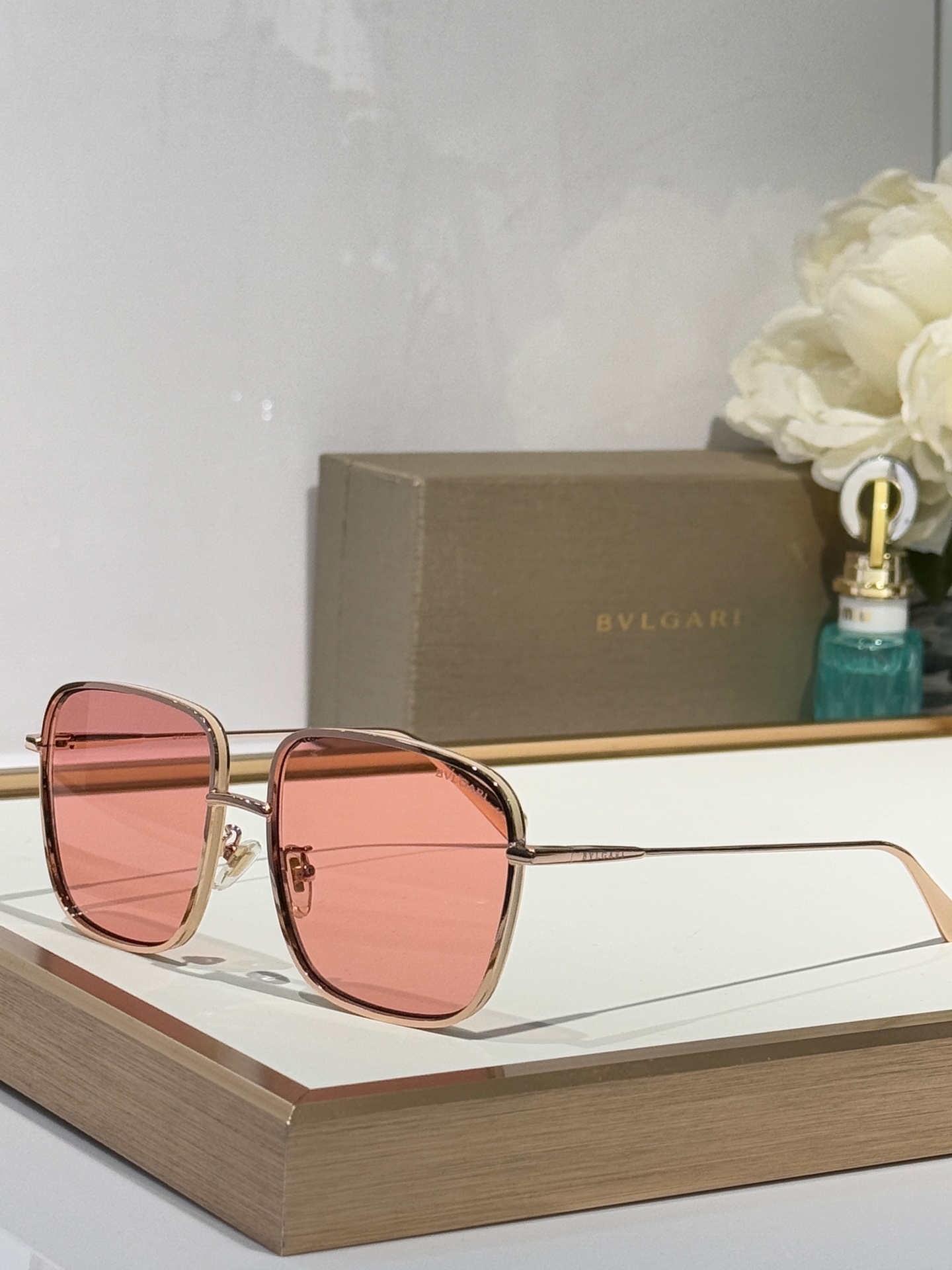 BVLGARI
MOD：BV40016U
SIZE：57-16-145
