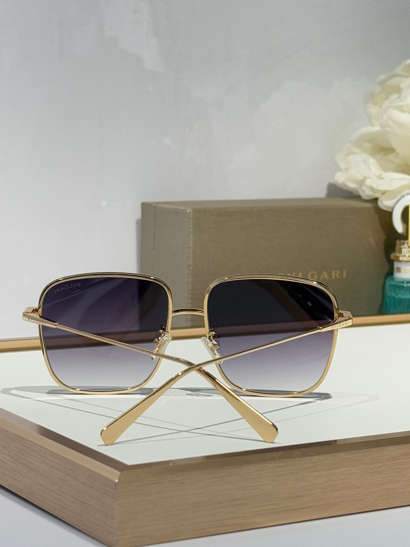  BVLGARI
MOD：BV40016U
SIZE：57-16-145
