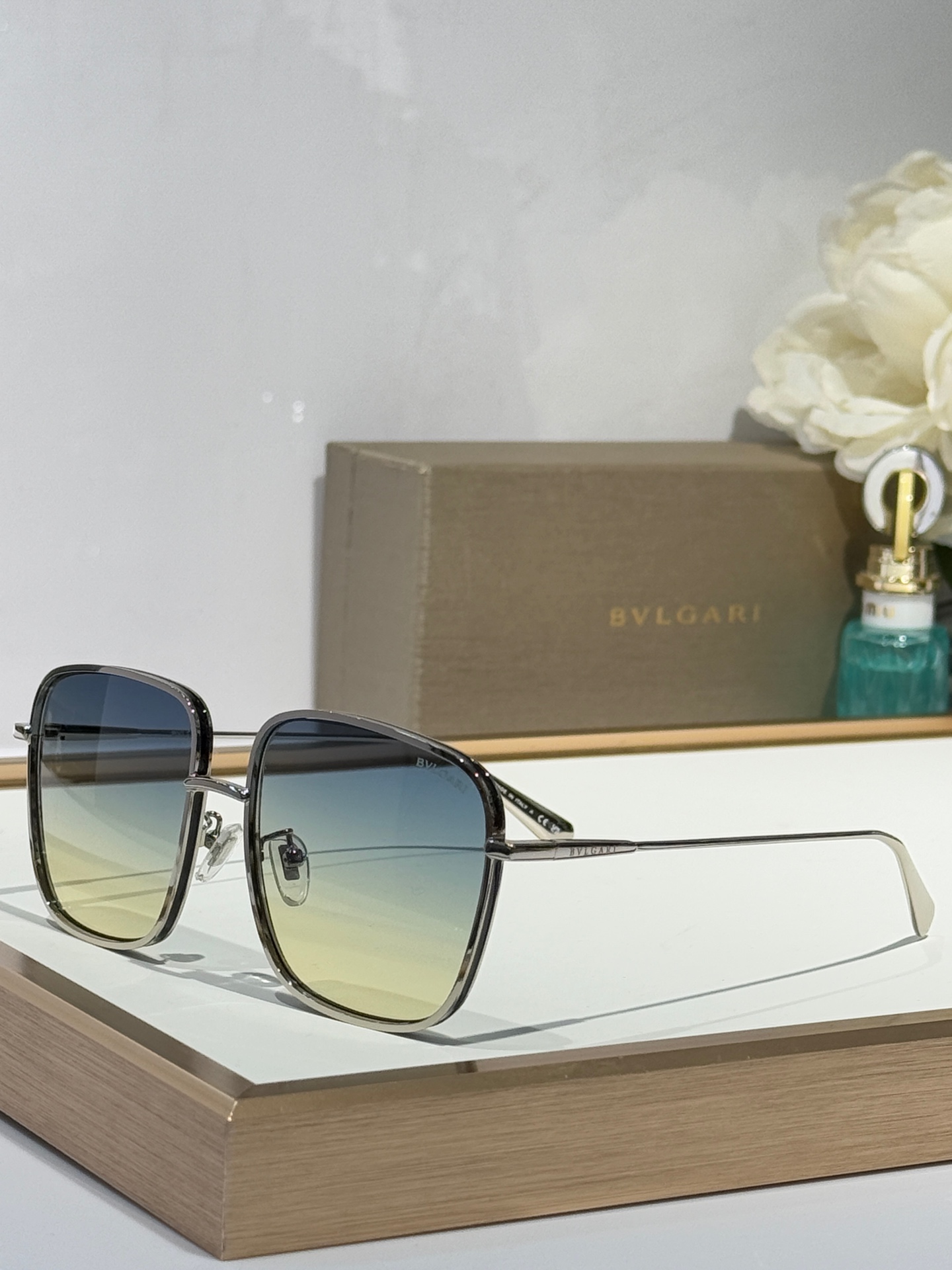  BVLGARI
MOD：BV40016U
SIZE：57-16-145

