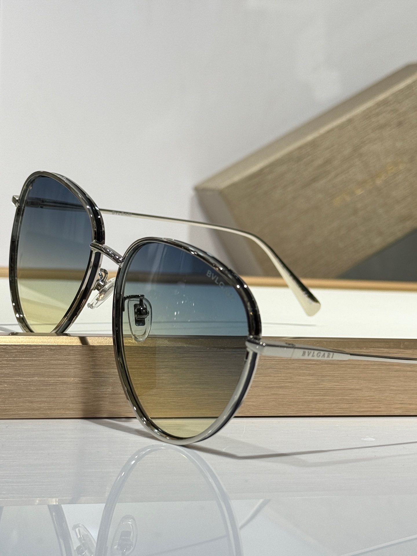  BVLGARI
MOD：BV40017
Size：58-16-145
