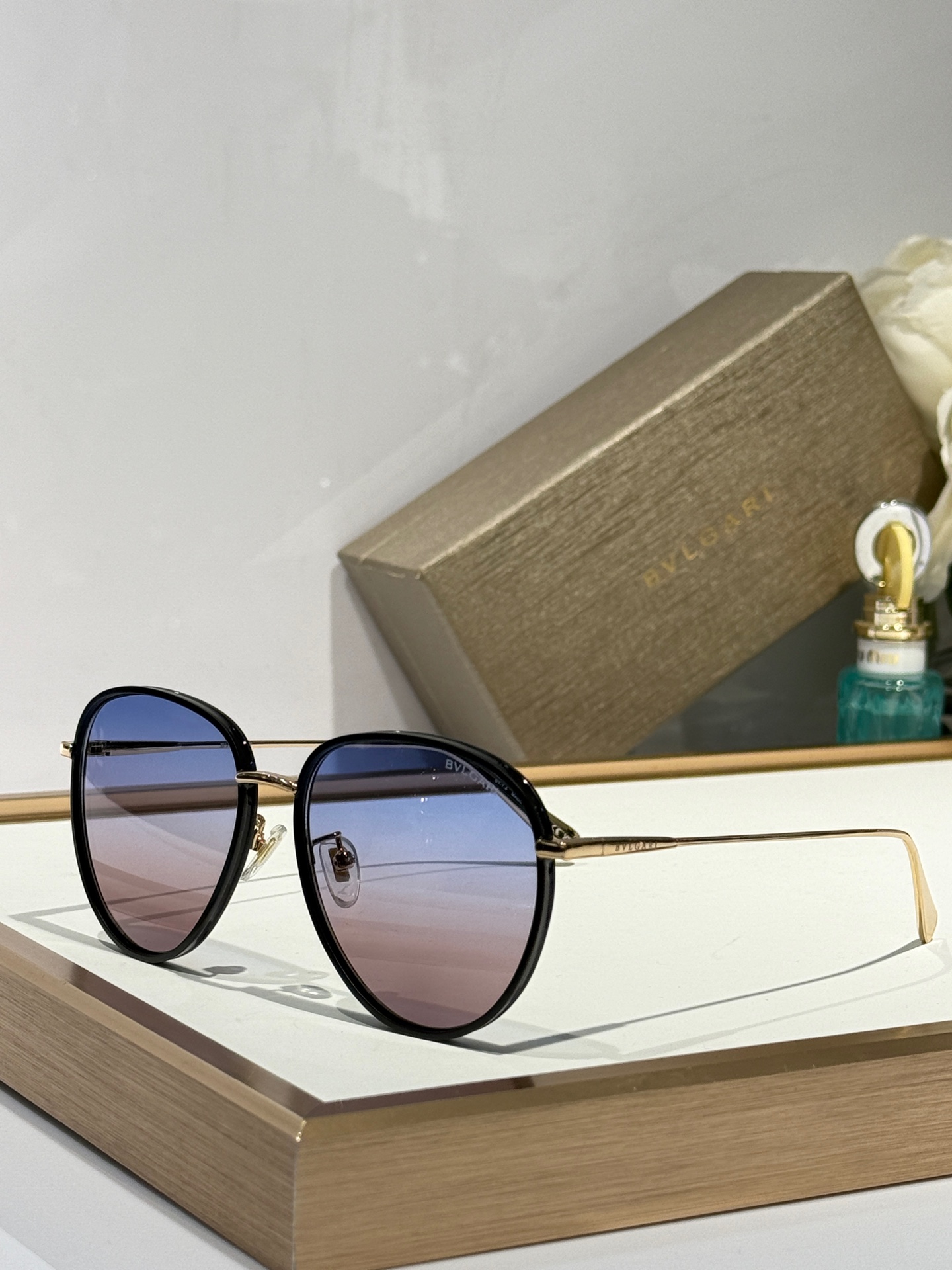  BVLGARI
MOD：BV40017
Size：58-16-145
