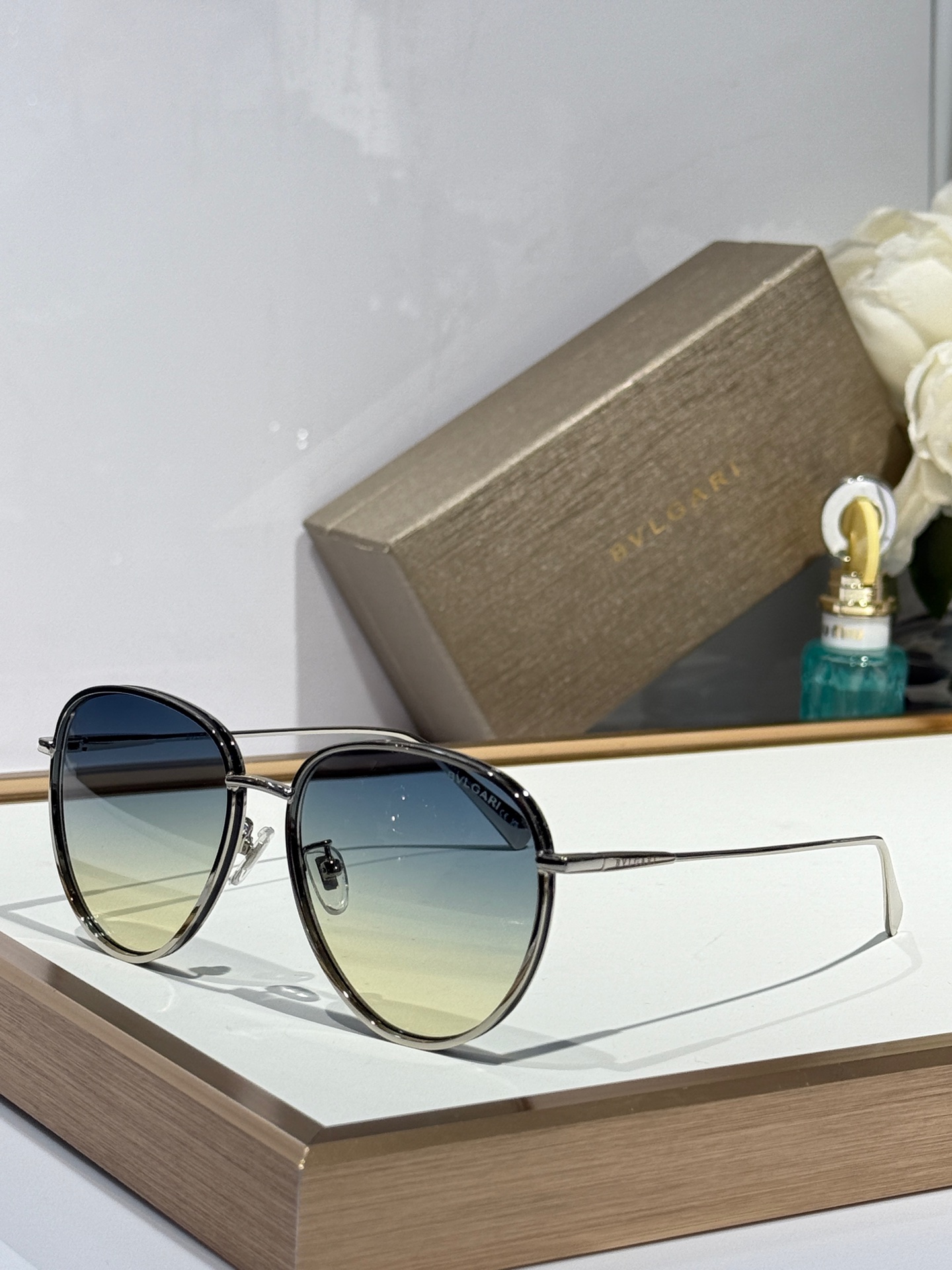  BVLGARI
MOD：BV40017
Size：58-16-145
