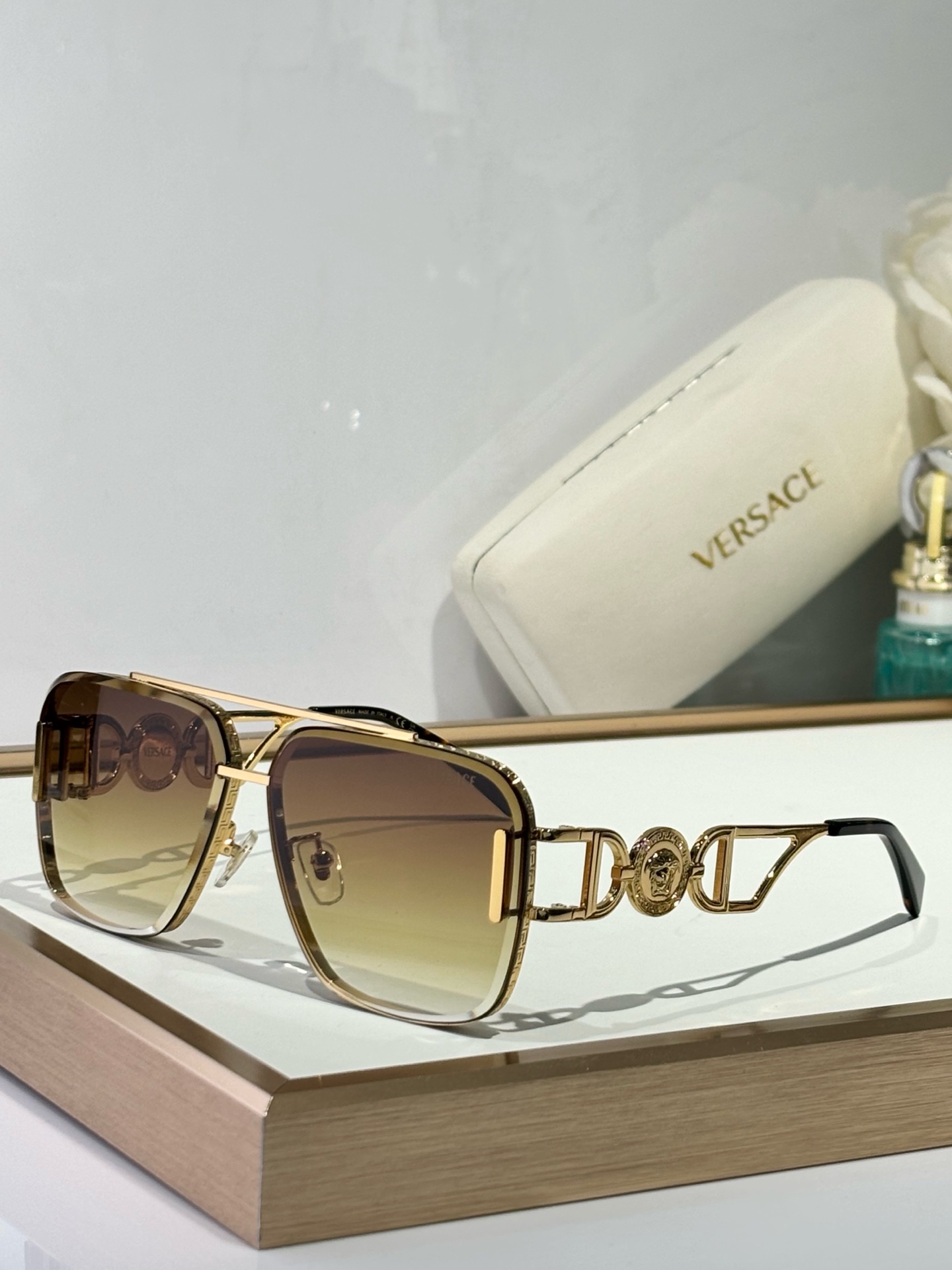  VERSACE
MOD4707
Size62-12-145
