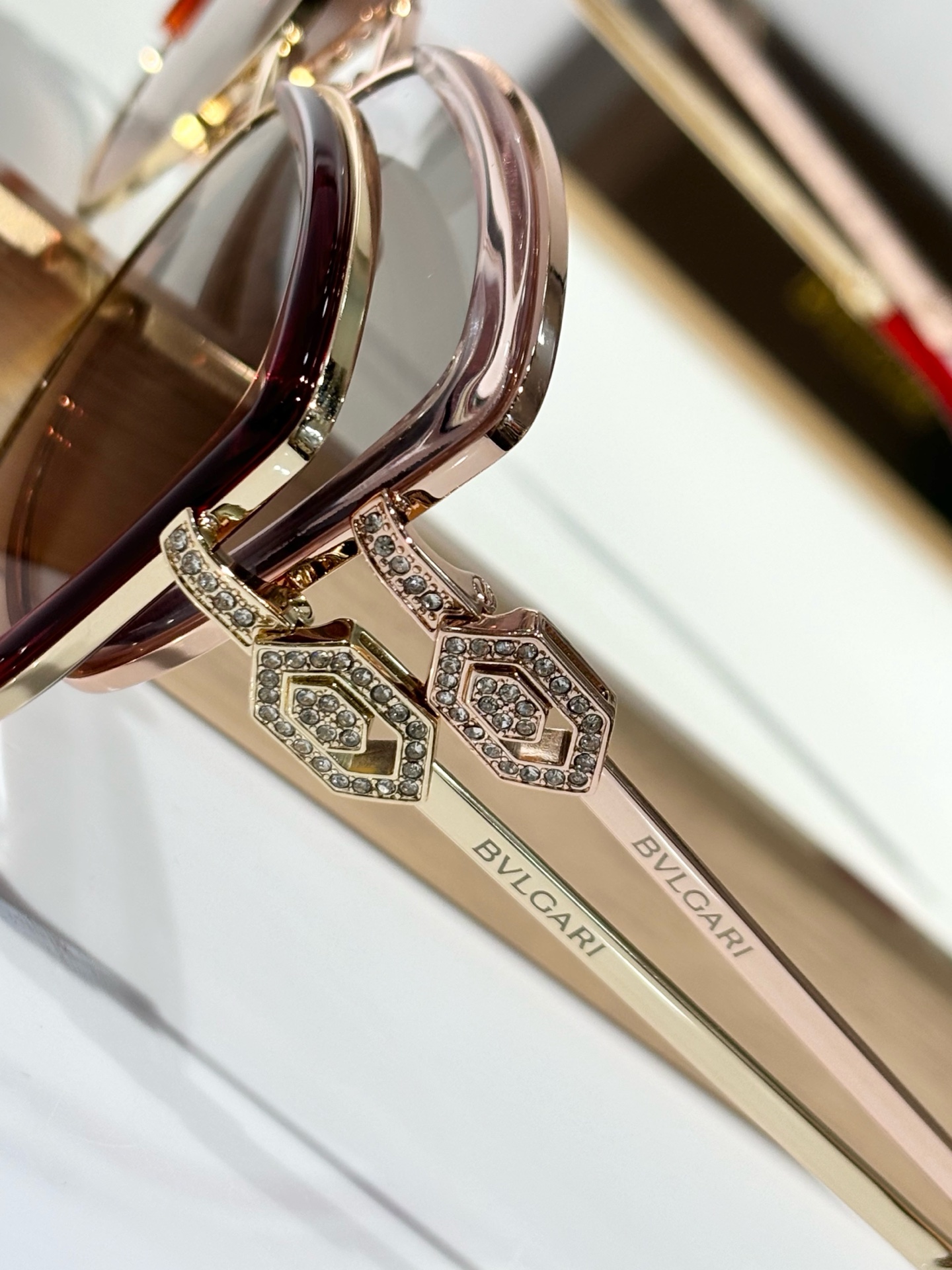 
 BVLGARI
MOD：BV6128B
SIZE：56-16-140
