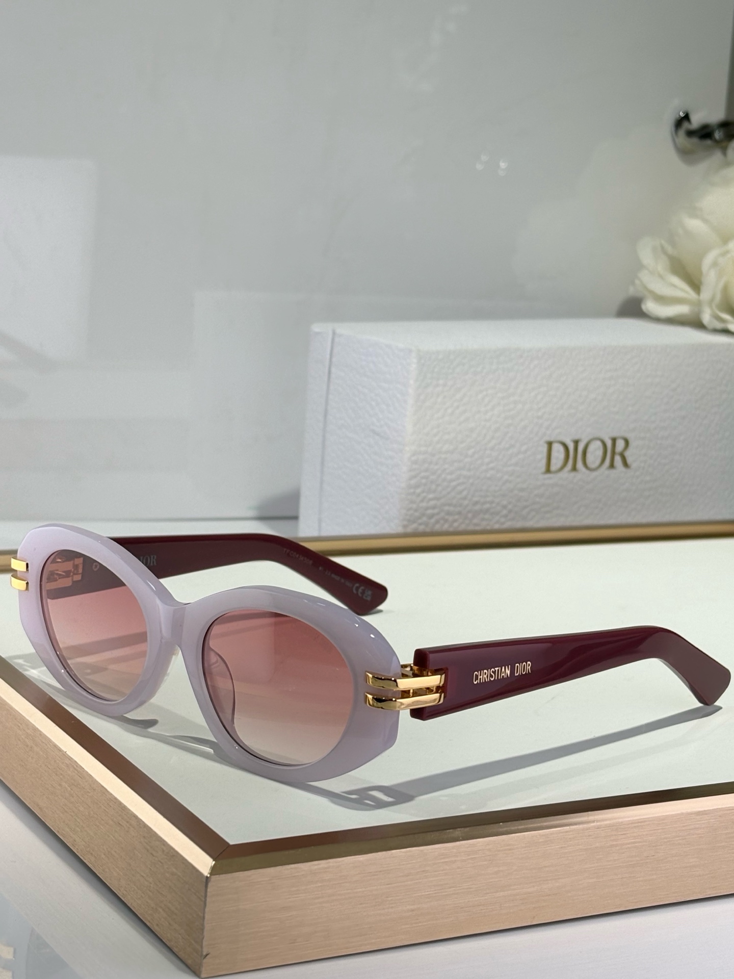  DIO*
MOD：MISS DIOR
SIZE：54-23-145
