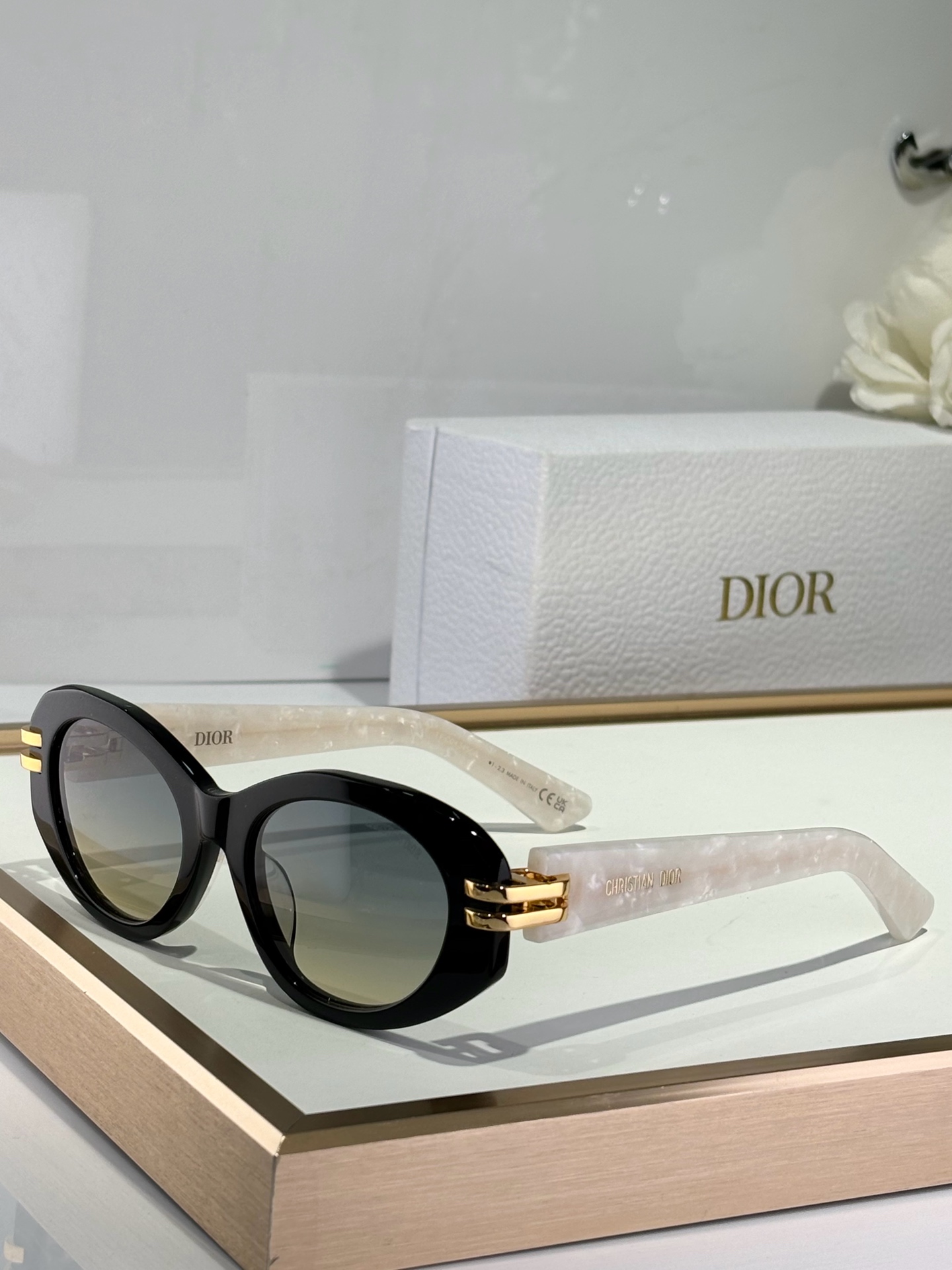  DIO*
MOD：MISS DIOR
SIZE：54-23-145
