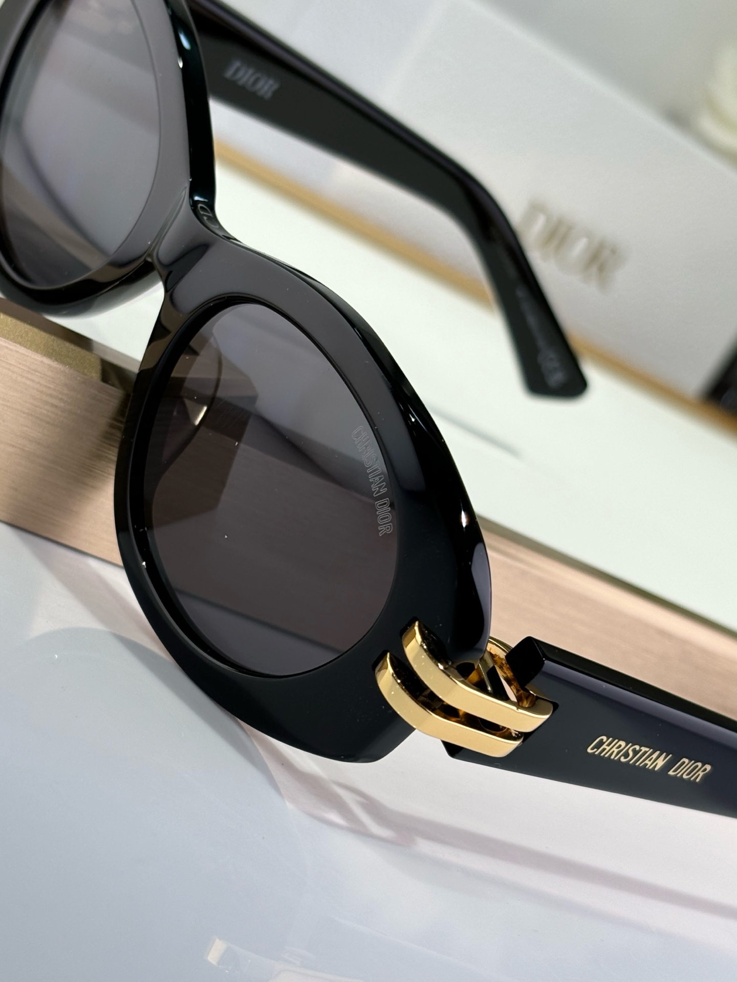  DIO*
MOD：MISS DIOR
SIZE：54-23-145
