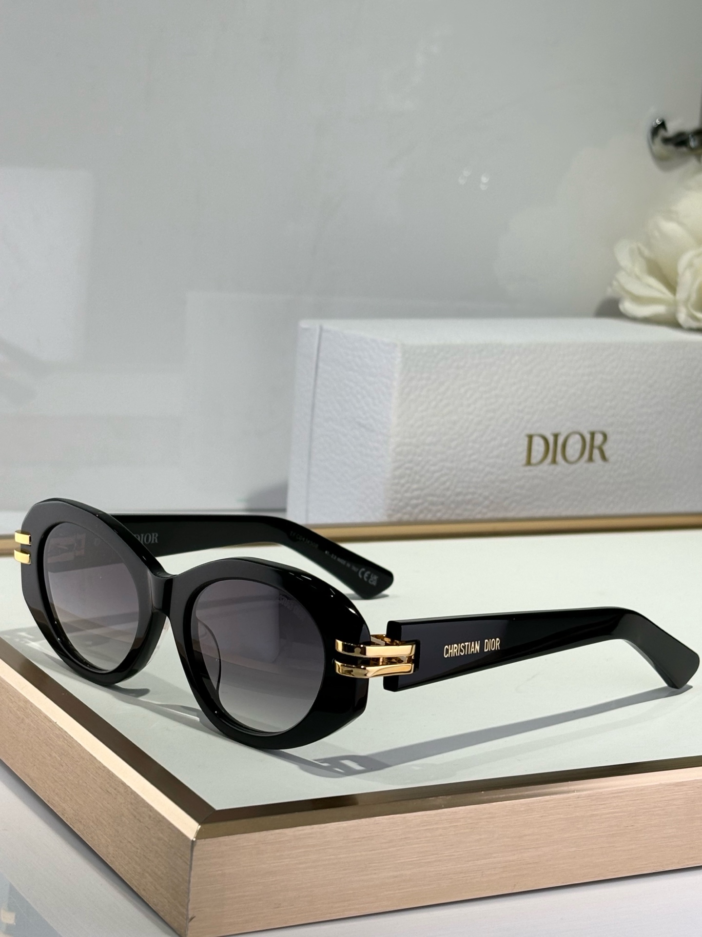  DIO*
MOD：MISS DIOR
SIZE：54-23-145
