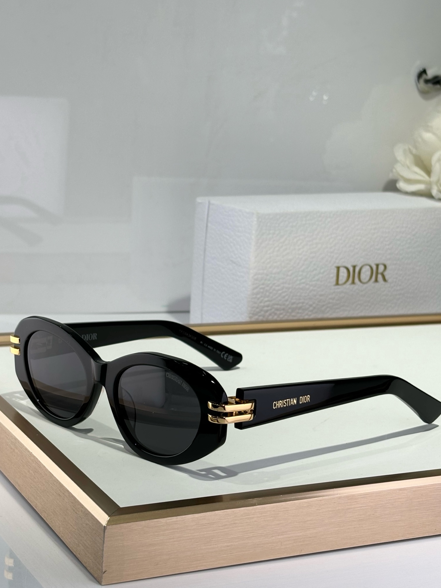  DIO*
MOD：MISS DIOR
SIZE：54-23-145
