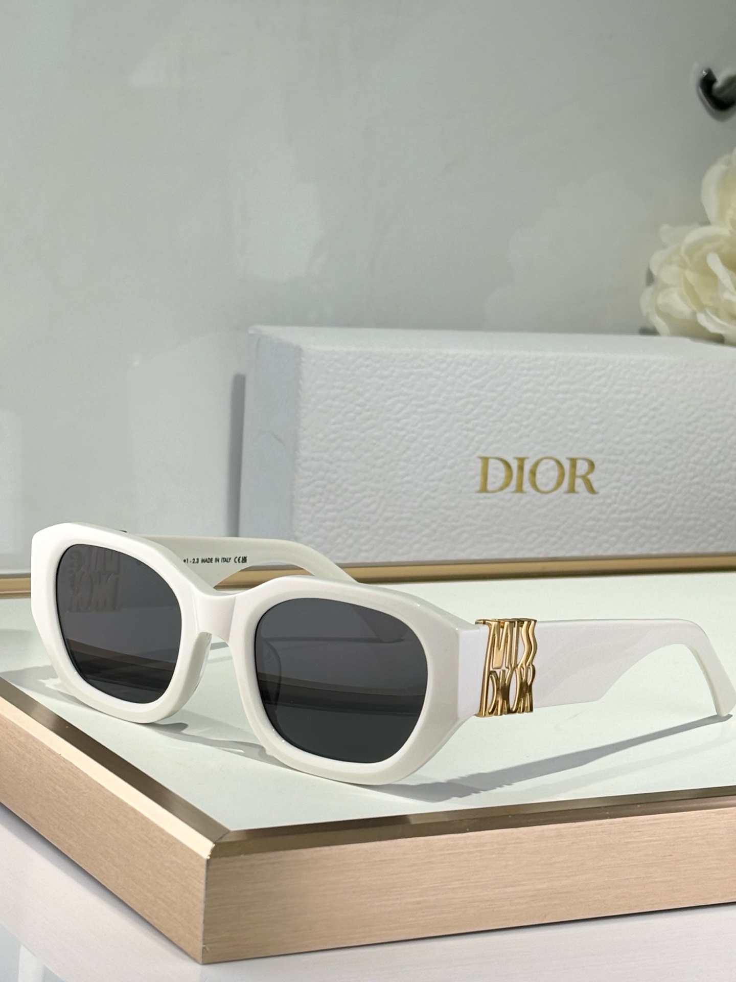  DIOR
MOD：MISSDIOR S4F
SIZE：54-23-145
