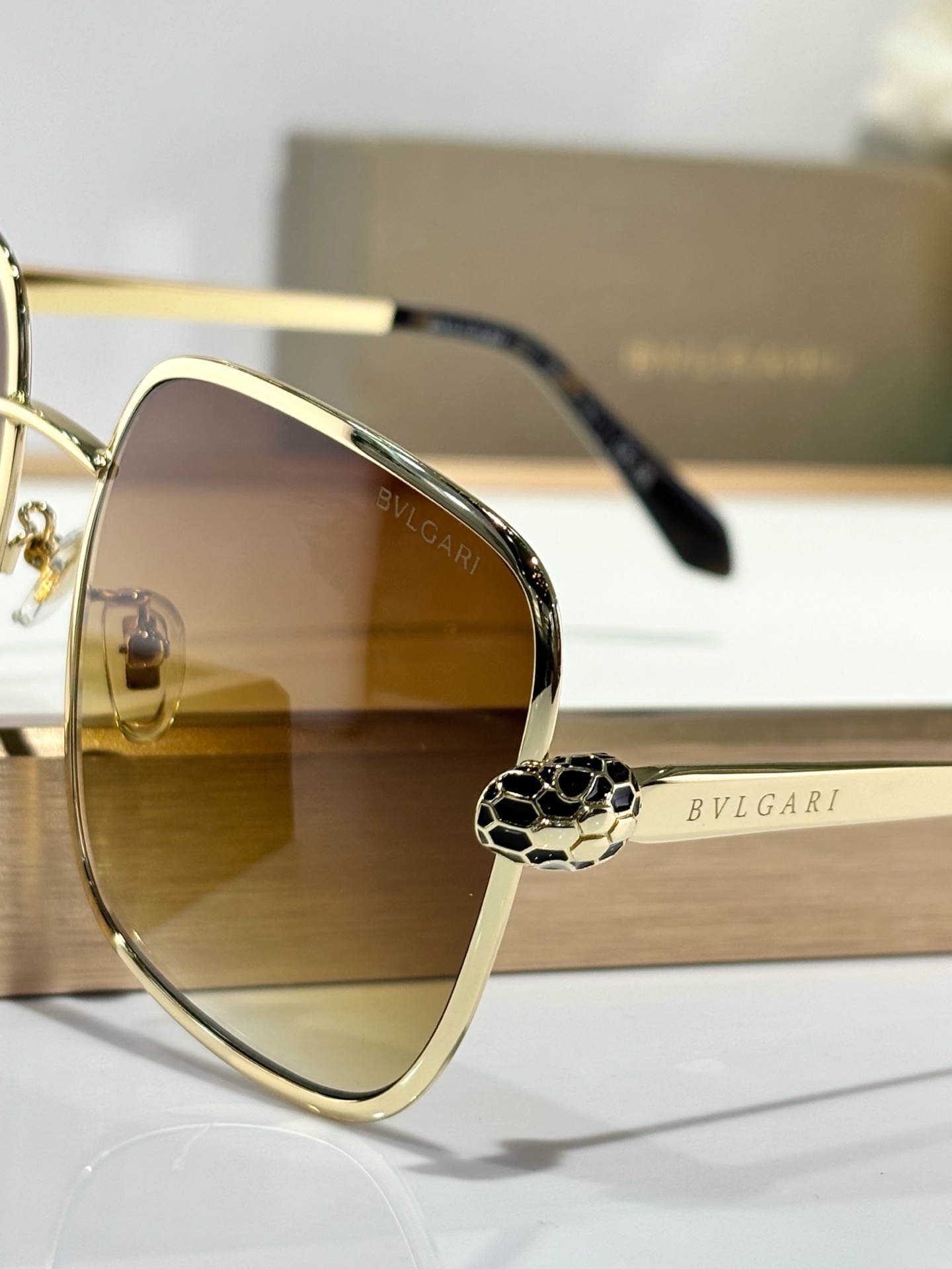  BVLGARI
MOD：BV40090
SIZE：59-16-140

