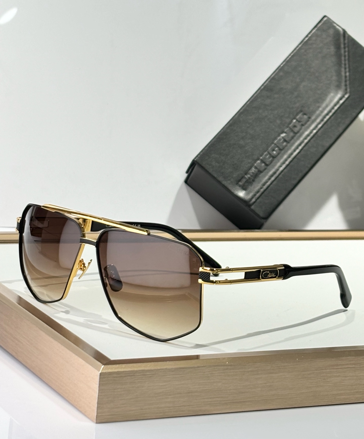  CAZAL 
ModelM9110
Size 62口11-142

